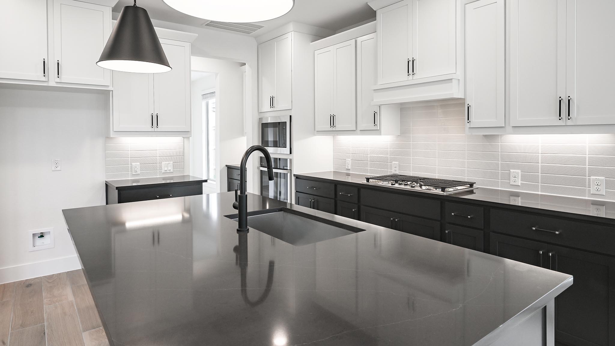 124 Brewer St, Kyle, TX 78640