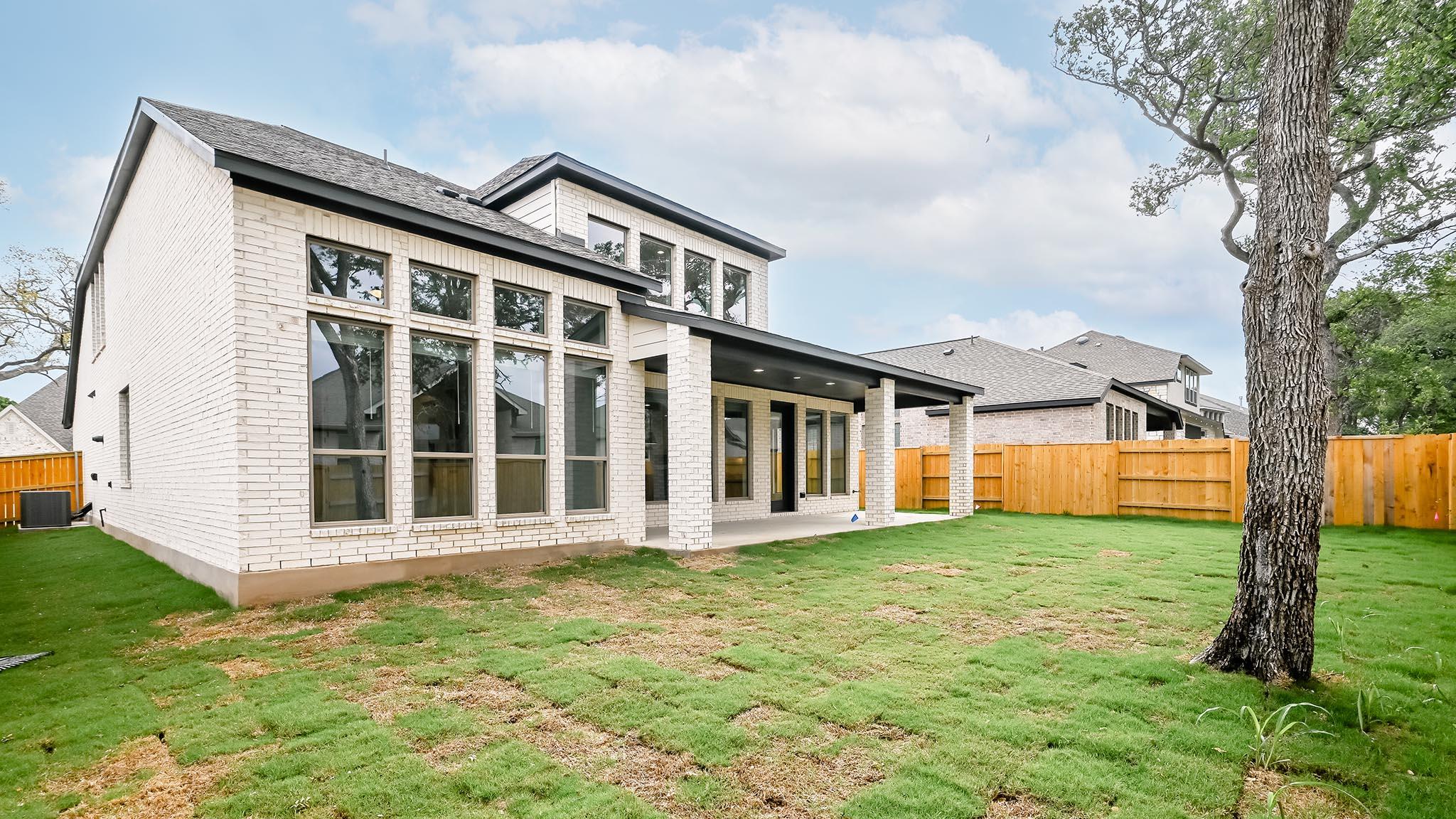 124 Brewer St, Kyle, TX 78640