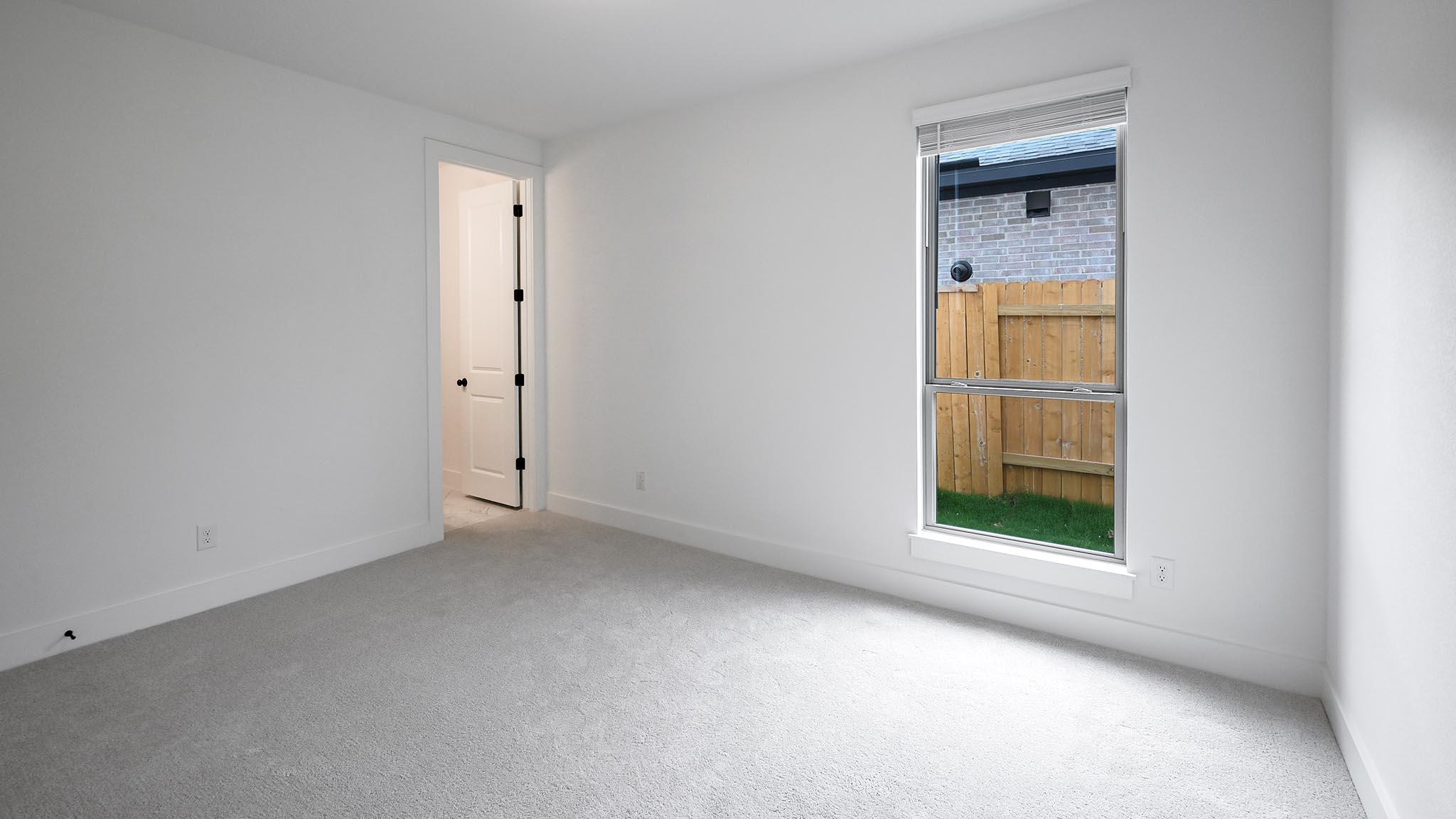 124 Brewer St, Kyle, TX 78640