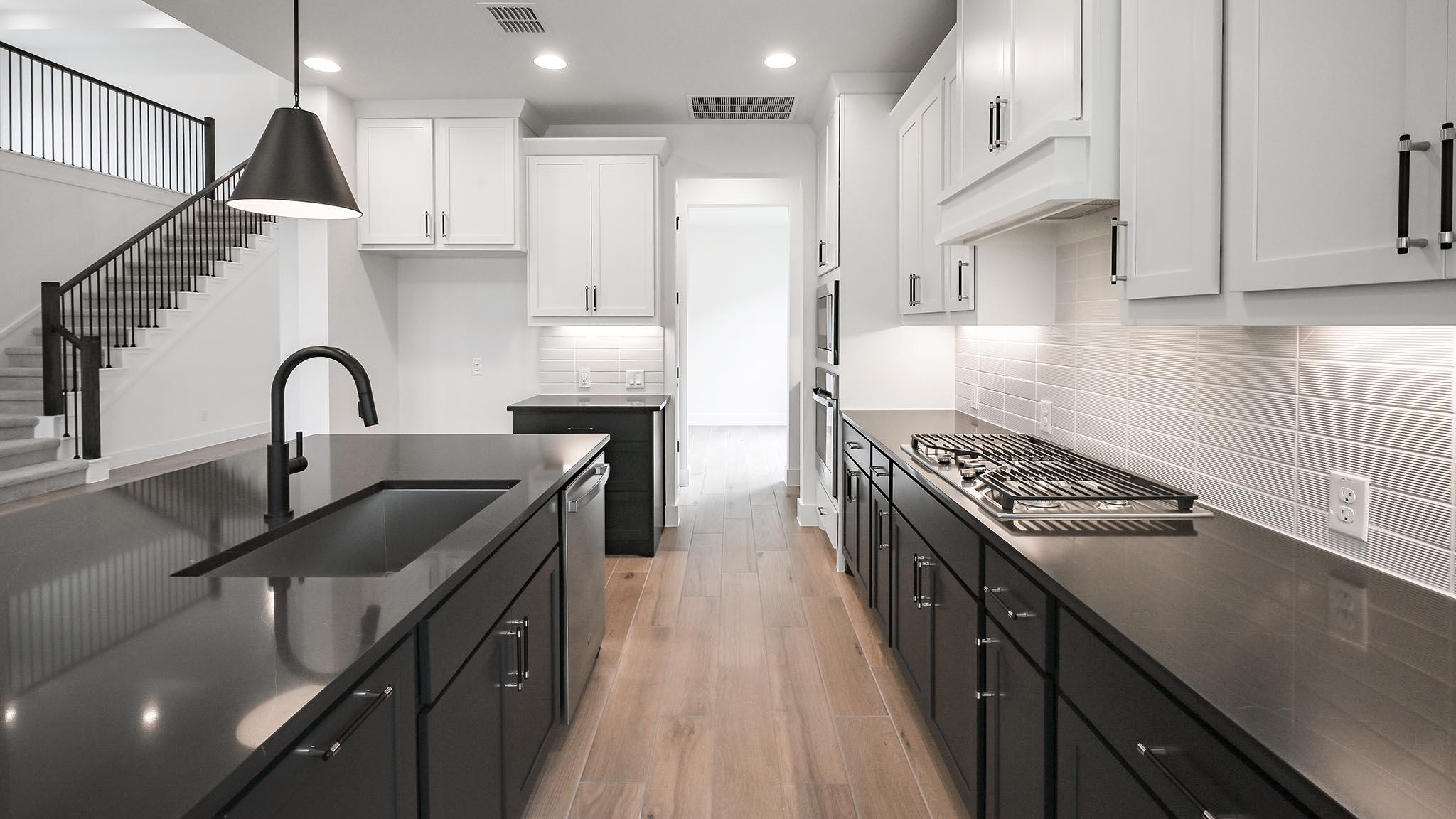 124 Brewer St, Kyle, TX 78640