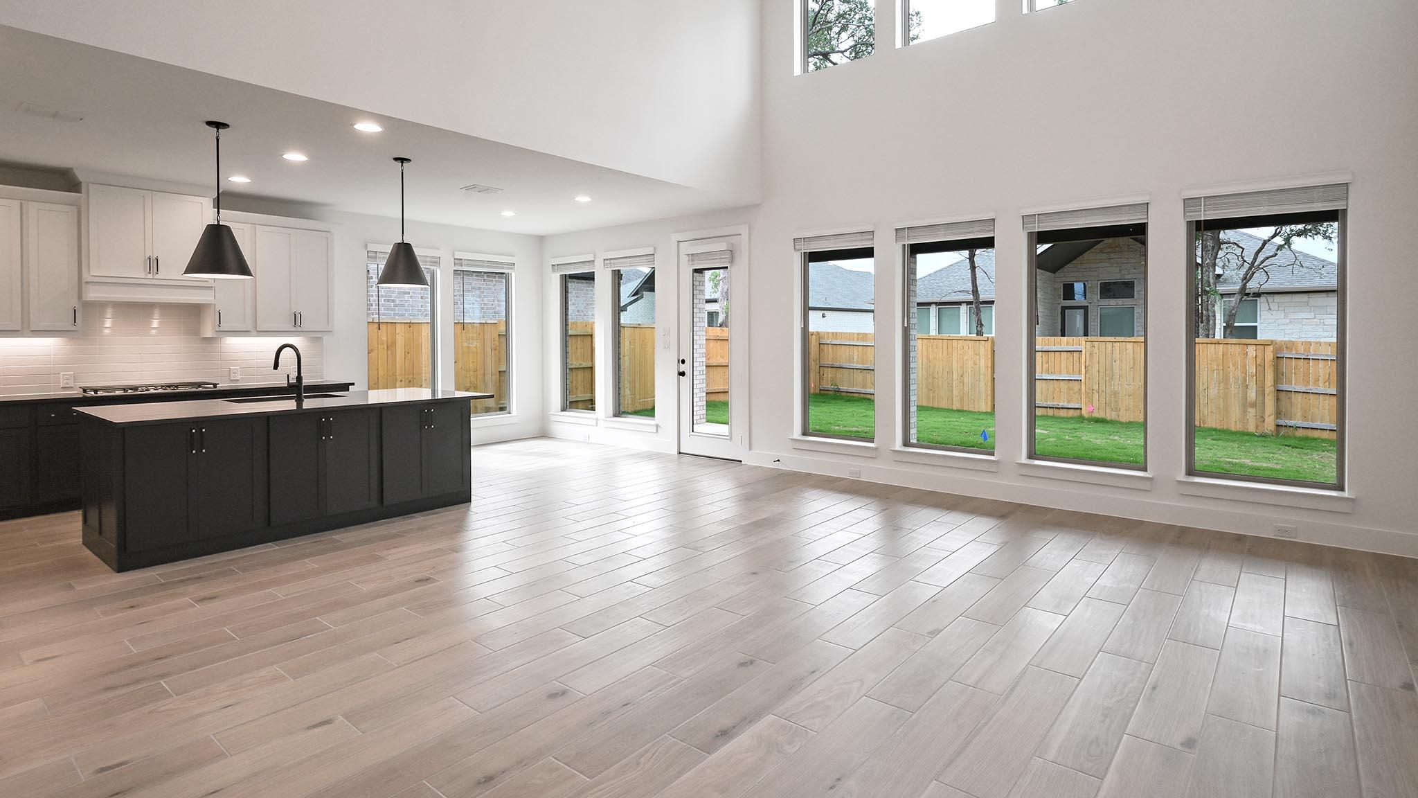 124 Brewer St, Kyle, TX 78640