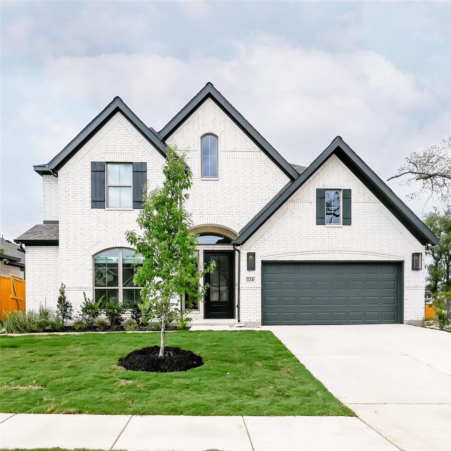 124 Brewer St, Kyle, TX 78640