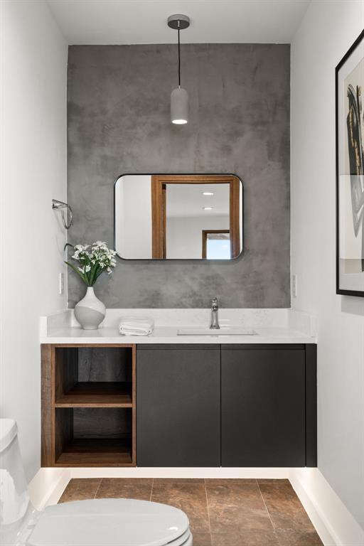 2714 Lakehurst Rd, Spicewood, TX 78669