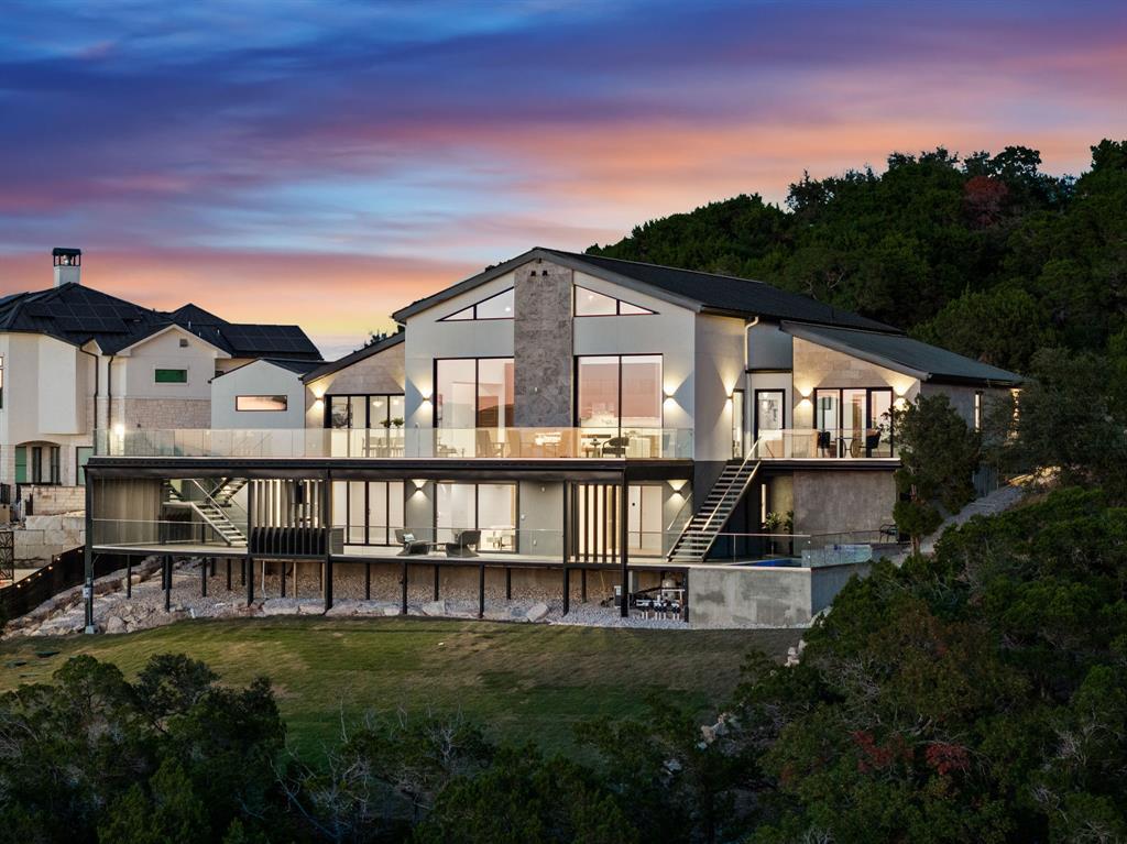 2714 Lakehurst Rd, Spicewood, TX 78669