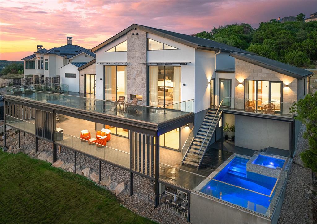 2714 Lakehurst Rd, Spicewood, TX 78669