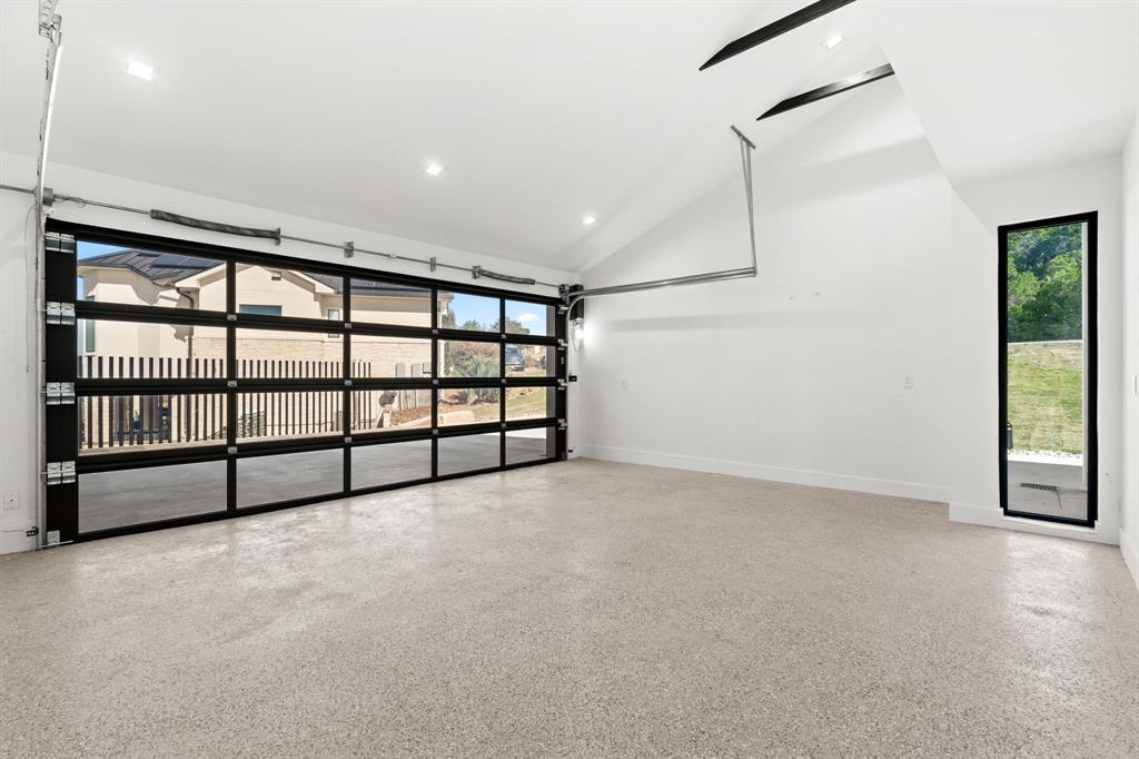 2714 Lakehurst Rd, Spicewood, TX 78669