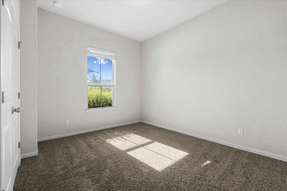 121 Fattoria Cv, Liberty Hill, TX 78642