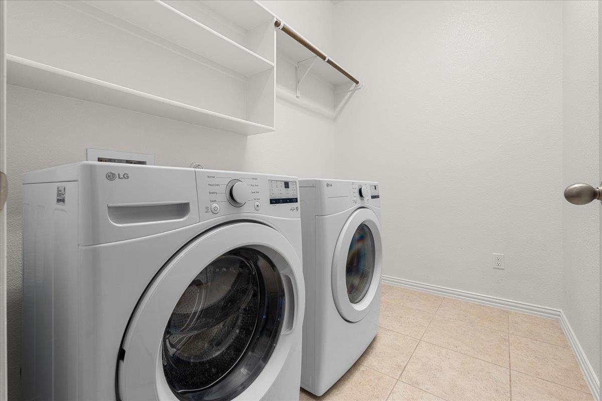 121 Fattoria Cv, Liberty Hill, TX 78642