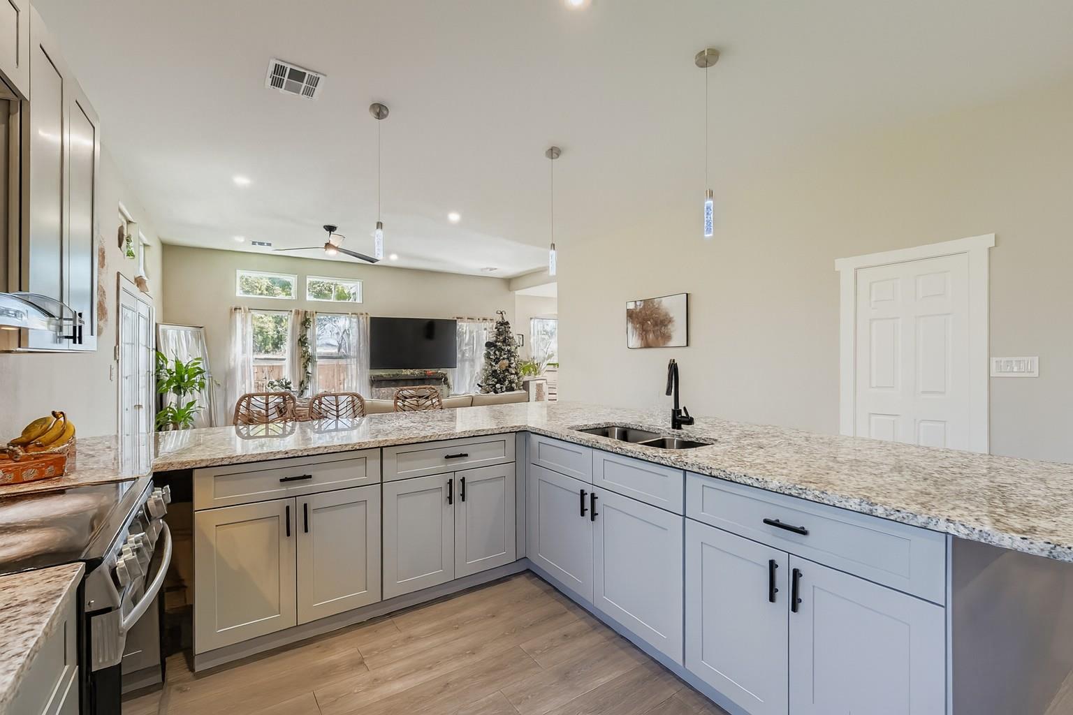 149 Arosa Dr, Elgin, TX 78621