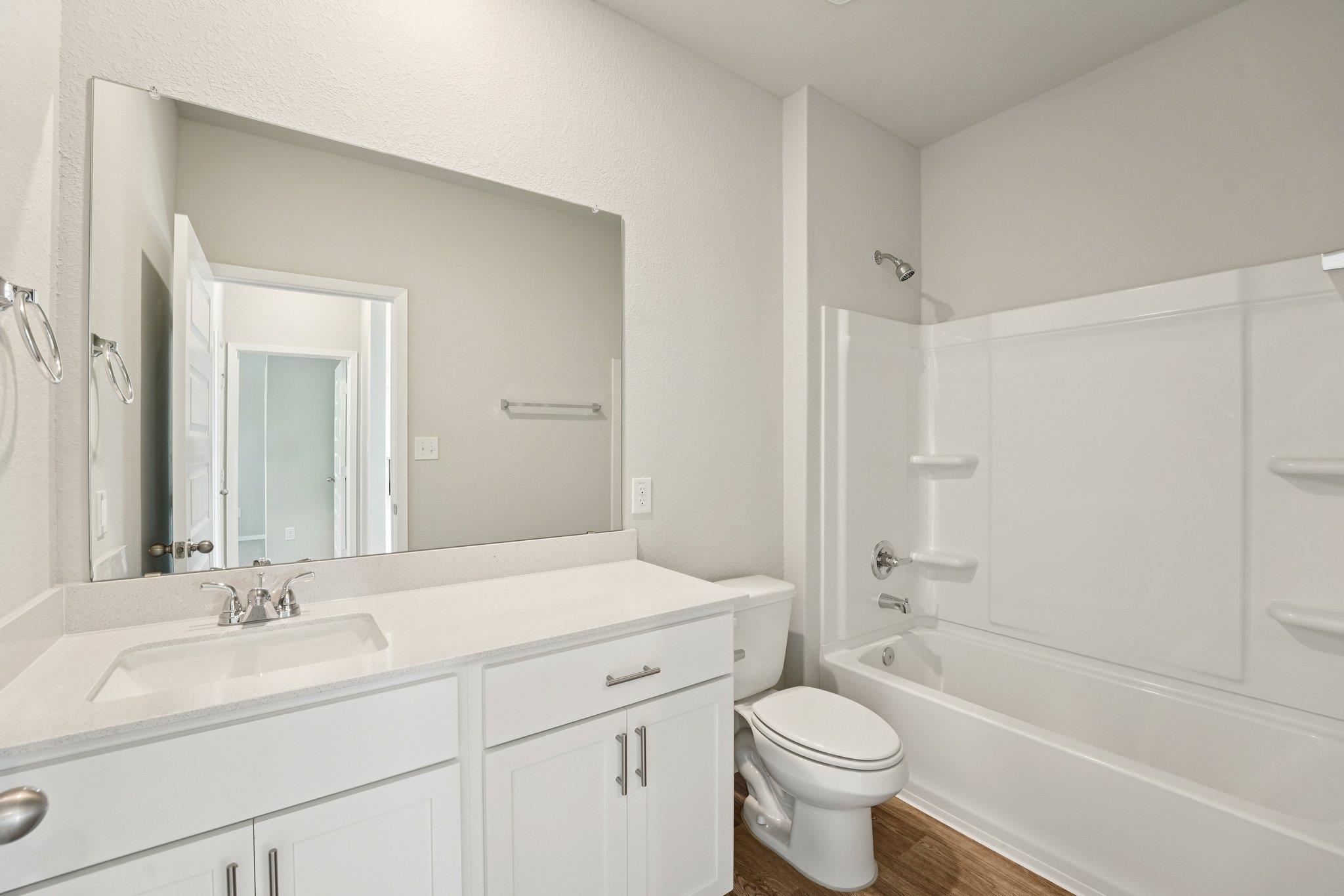 136 Summer Dr, Elgin, TX 78621