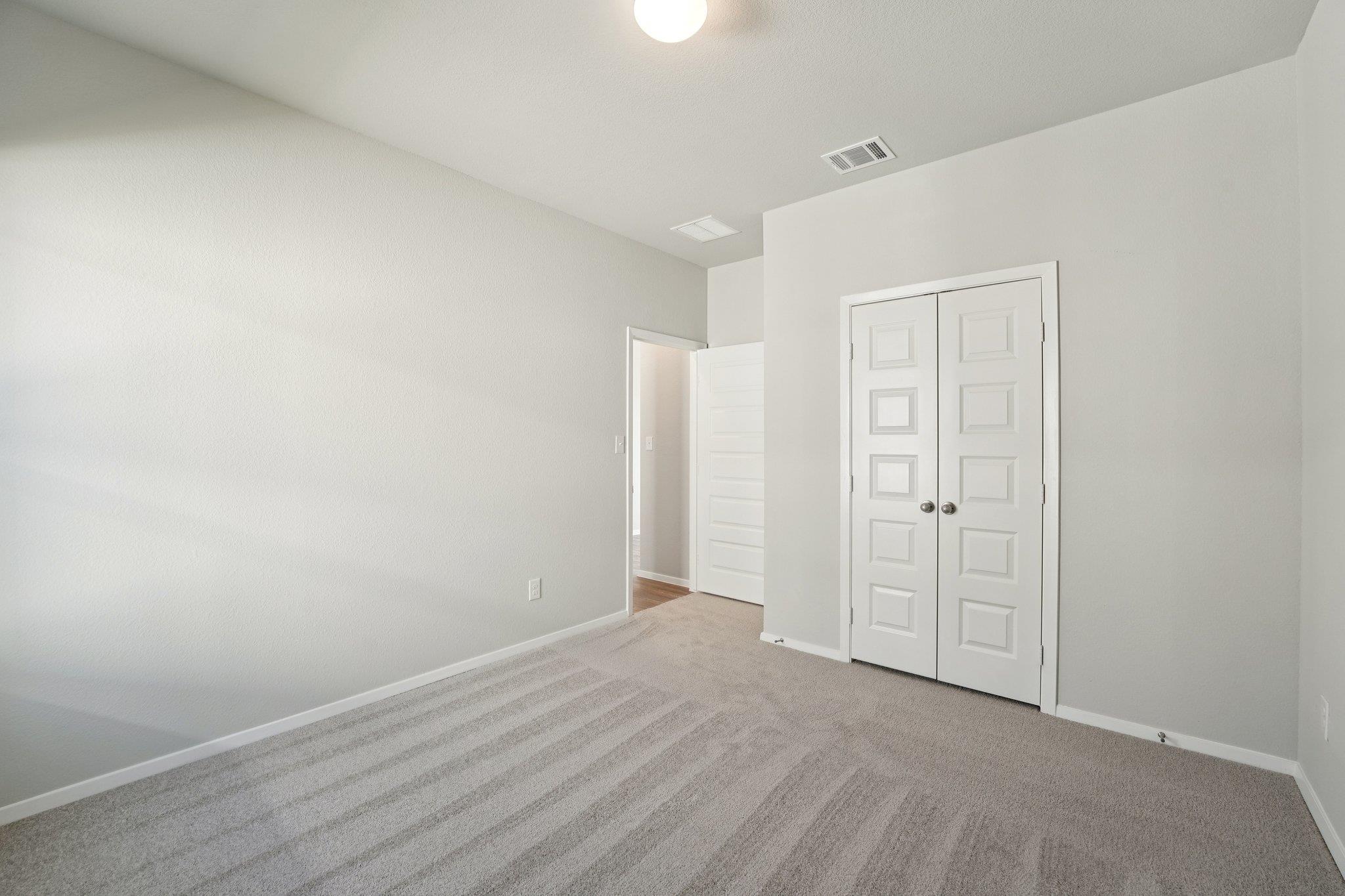 136 Summer Dr, Elgin, TX 78621