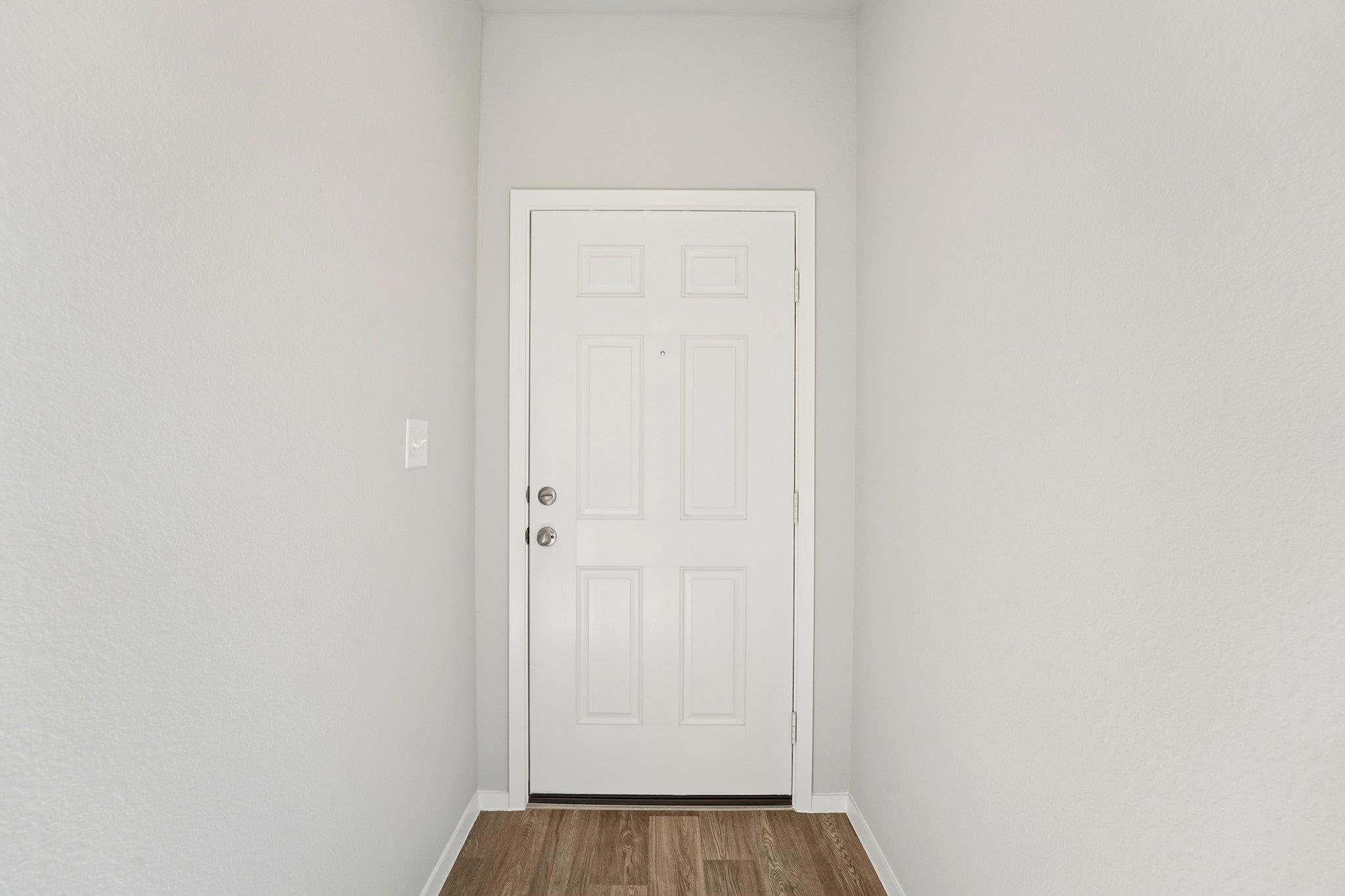 136 Summer Dr, Elgin, TX 78621