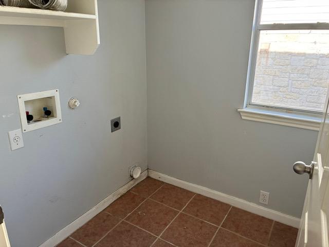 825 Barefoot Cv, Round Rock, TX 78665