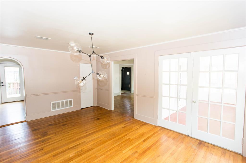 201 W 33rd St, Austin, TX 78705