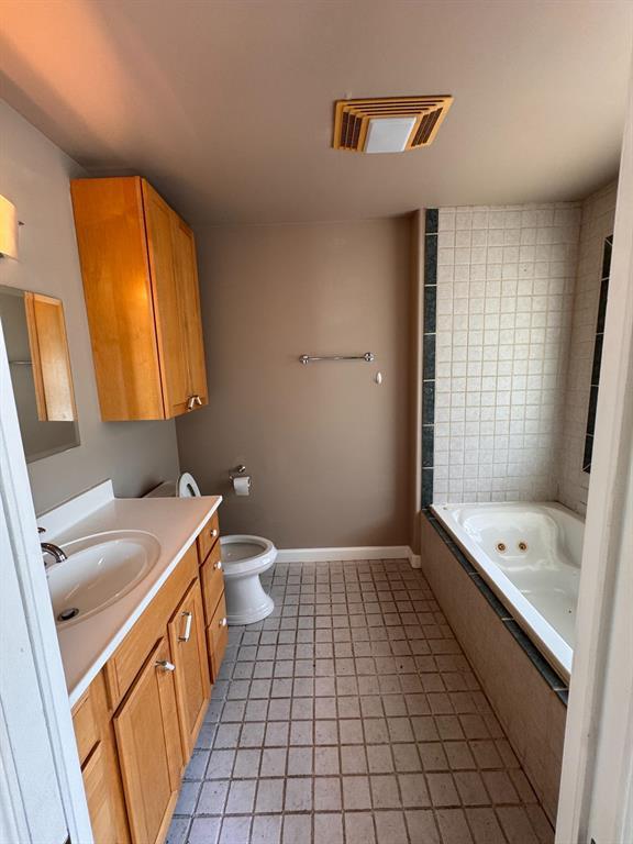 201 W 33rd St, Austin, TX 78705