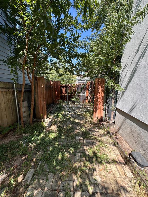 201 W 33rd St, Austin, TX 78705