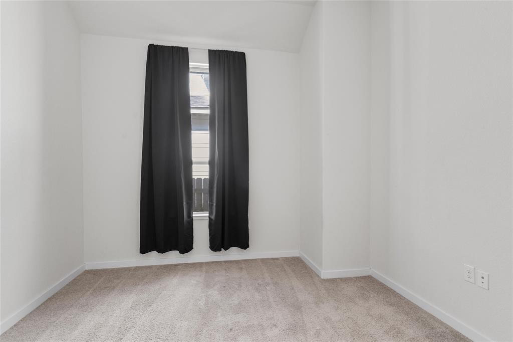 11000 American Mustang Loop, Manor, TX 78653