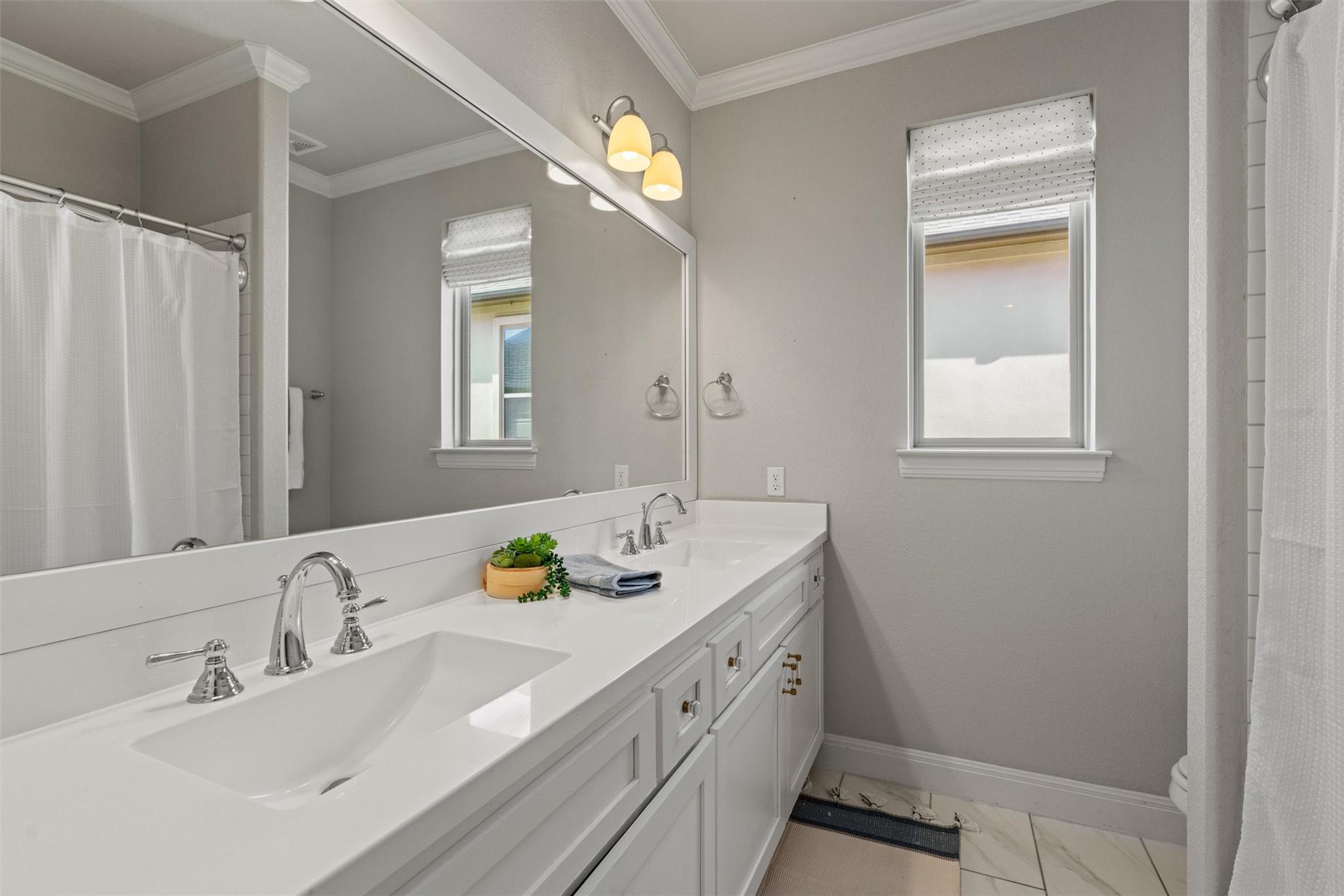 201 Barefoot Park Ln, Georgetown, TX 78628