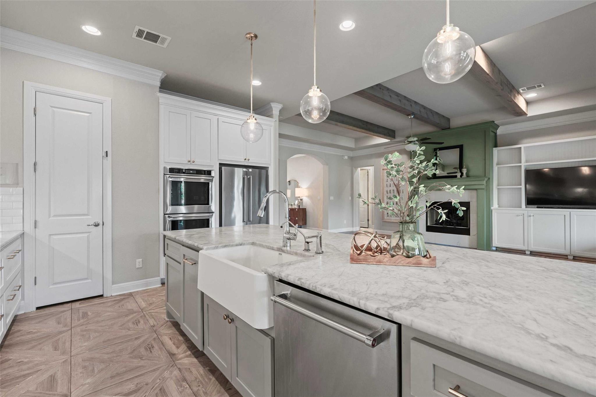 201 Barefoot Park Ln, Georgetown, TX 78628