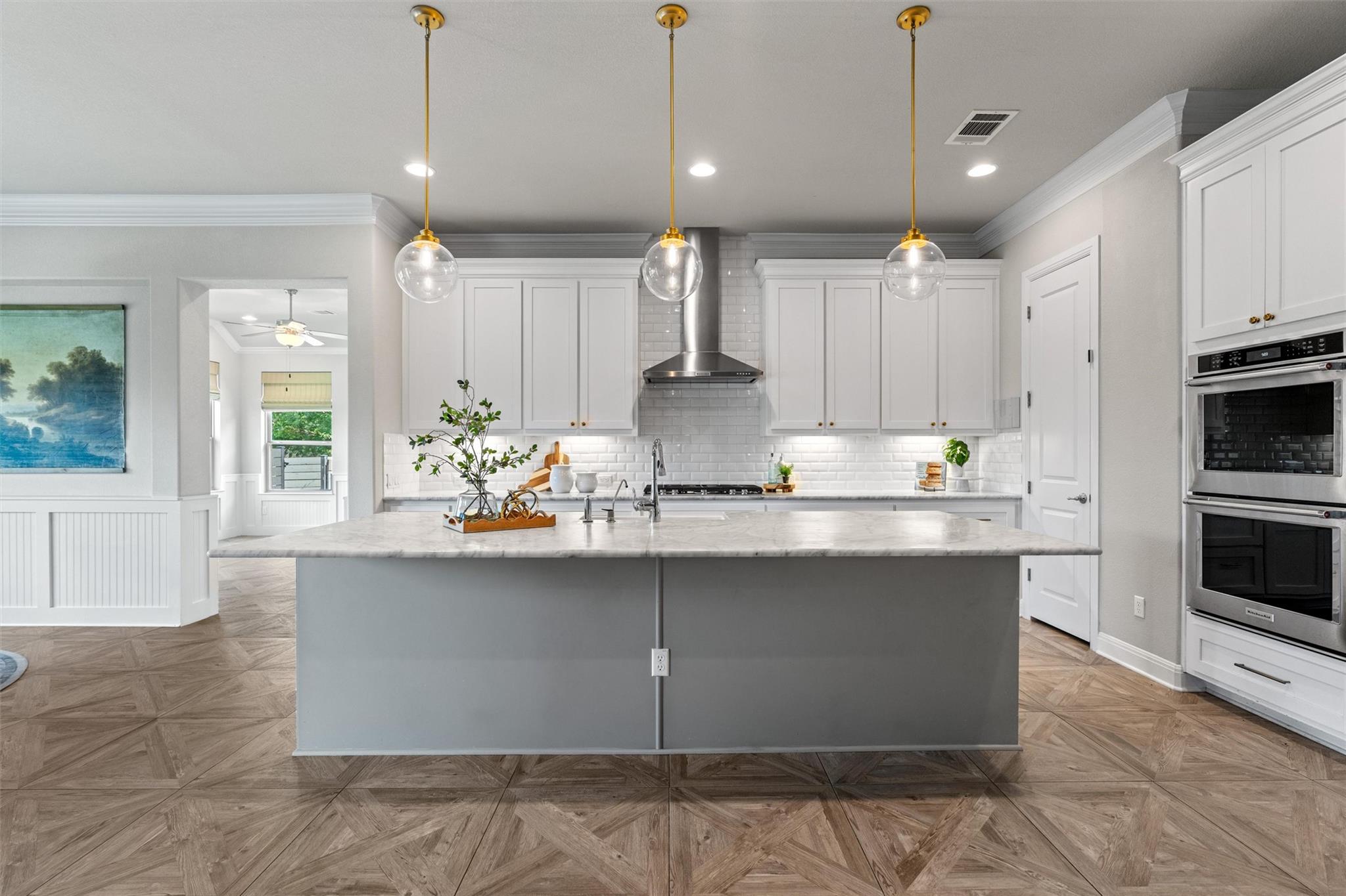 201 Barefoot Park Ln, Georgetown, TX 78628