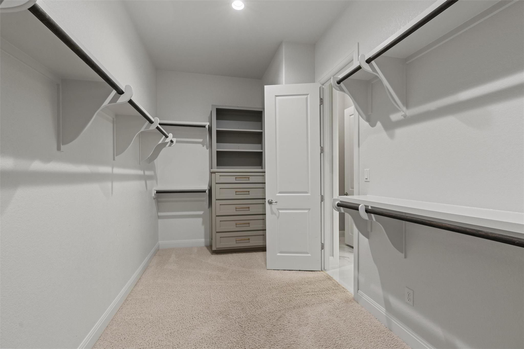 201 Barefoot Park Ln, Georgetown, TX 78628