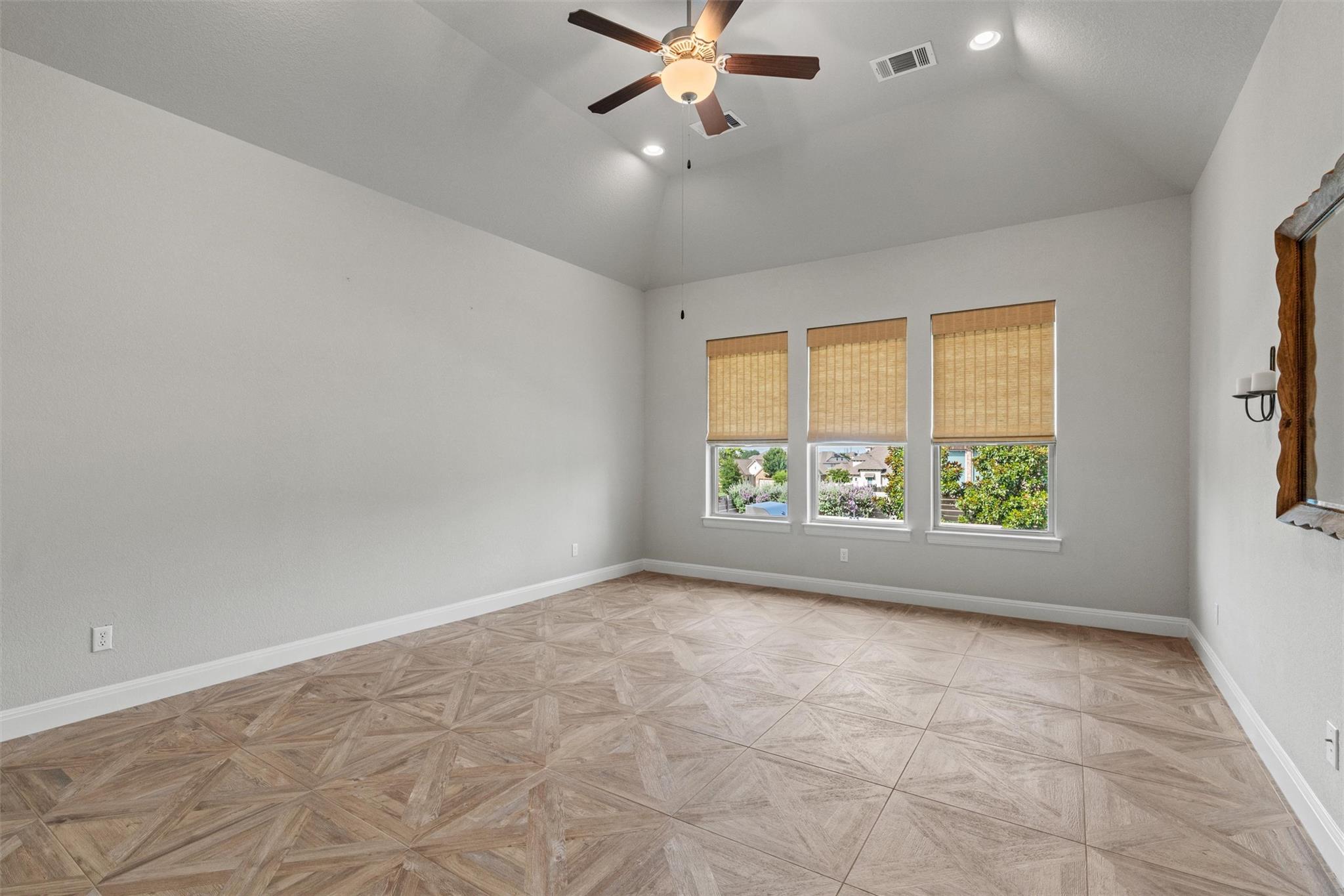 201 Barefoot Park Ln, Georgetown, TX 78628