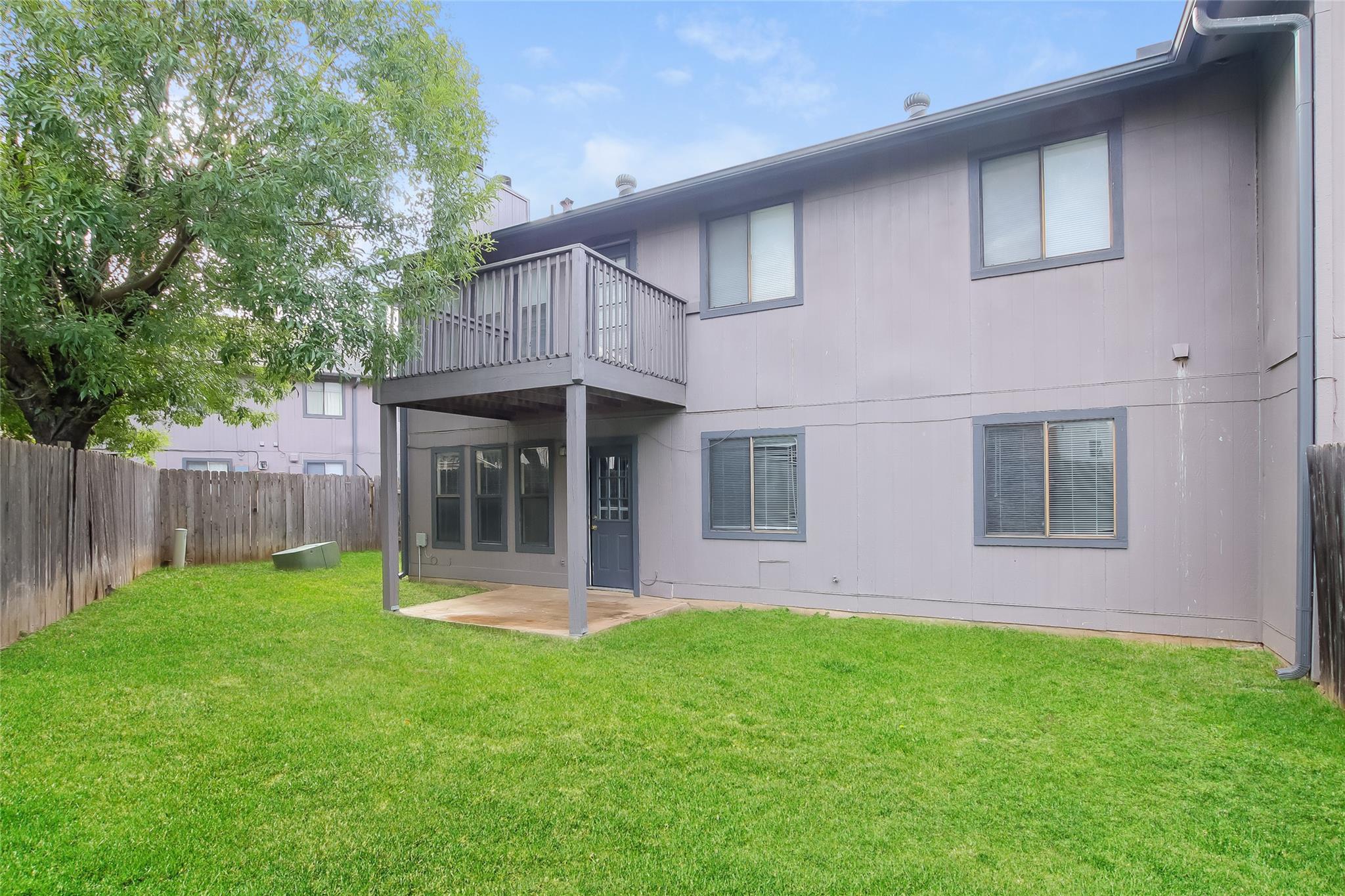 1813 Rawhide Dr, Round Rock, TX 78681