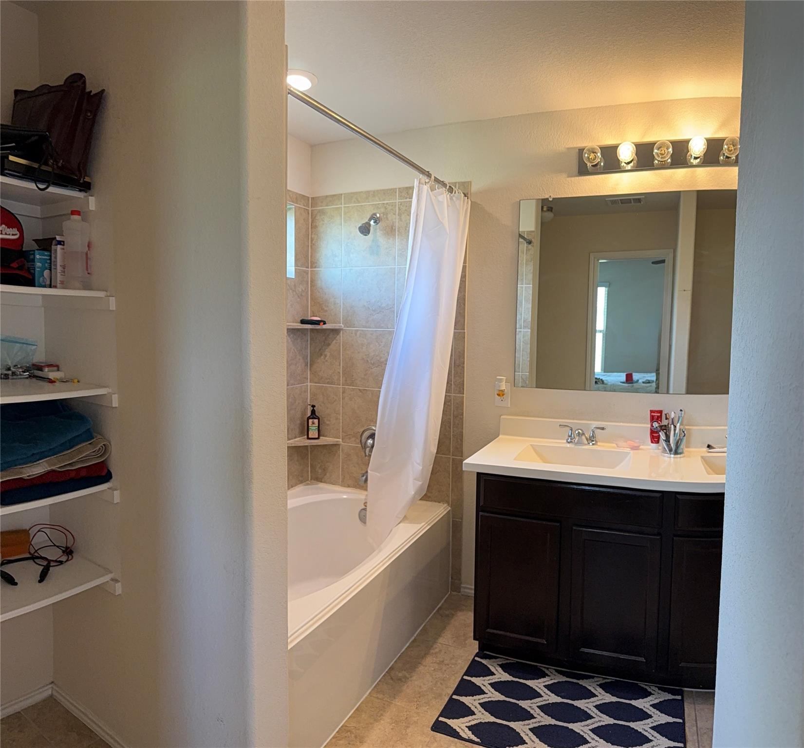 352 Circle Way # 37E, Jarrell, TX 76537