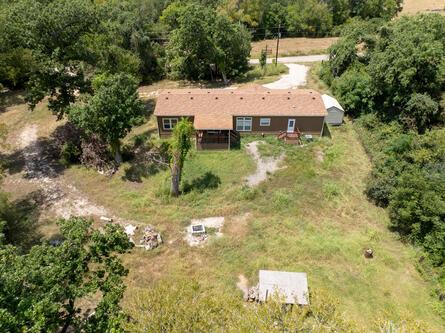 248 Wilbarger Creek Dr, Elgin, TX 78621