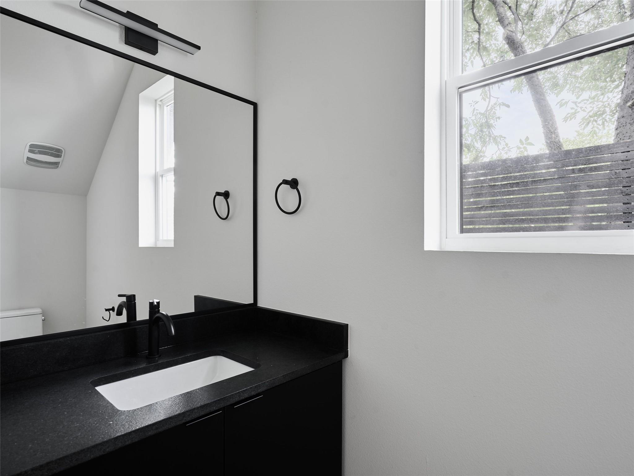 412 Hackberry Ln # 2, Austin, TX 78753