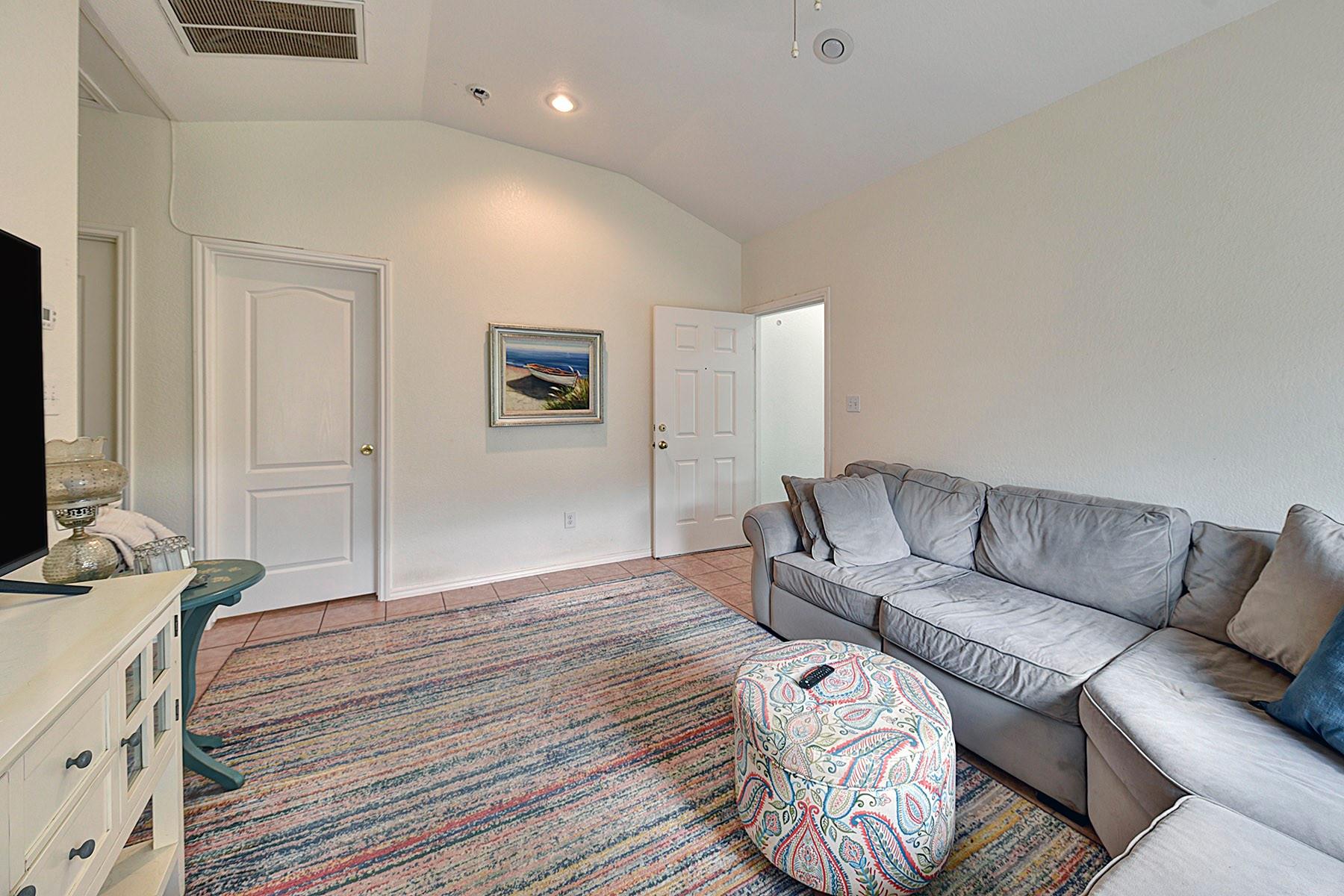 4525 Bell Springs Rd, Dripping Springs, TX 78620