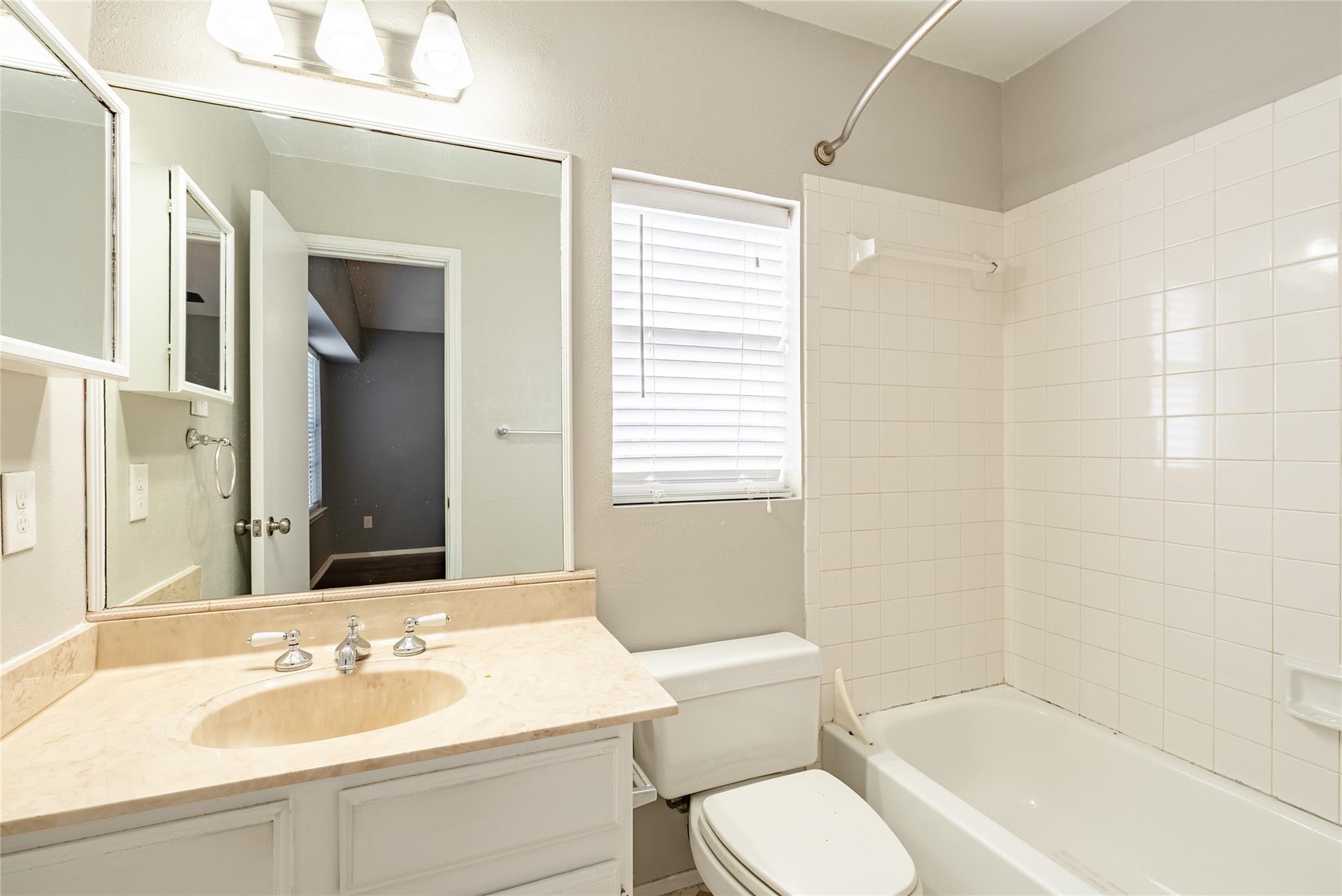 8202 Avocet Dr, Austin, TX 78745