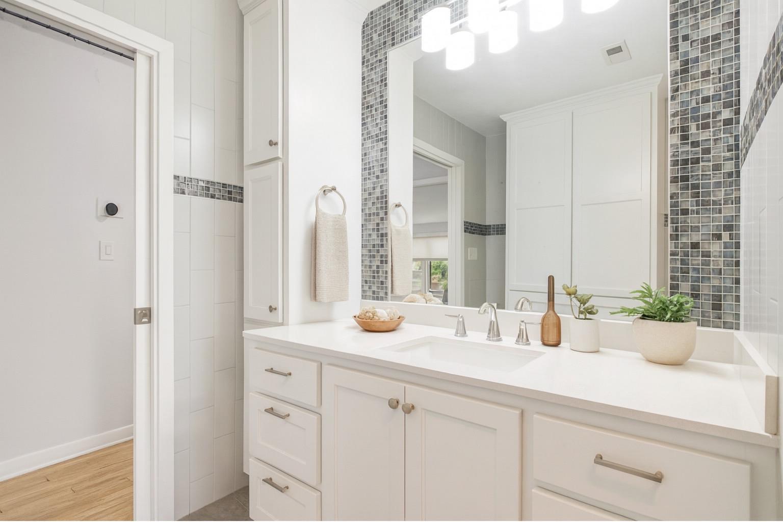 2701 W 49th 1/2 St, Austin, TX 78731