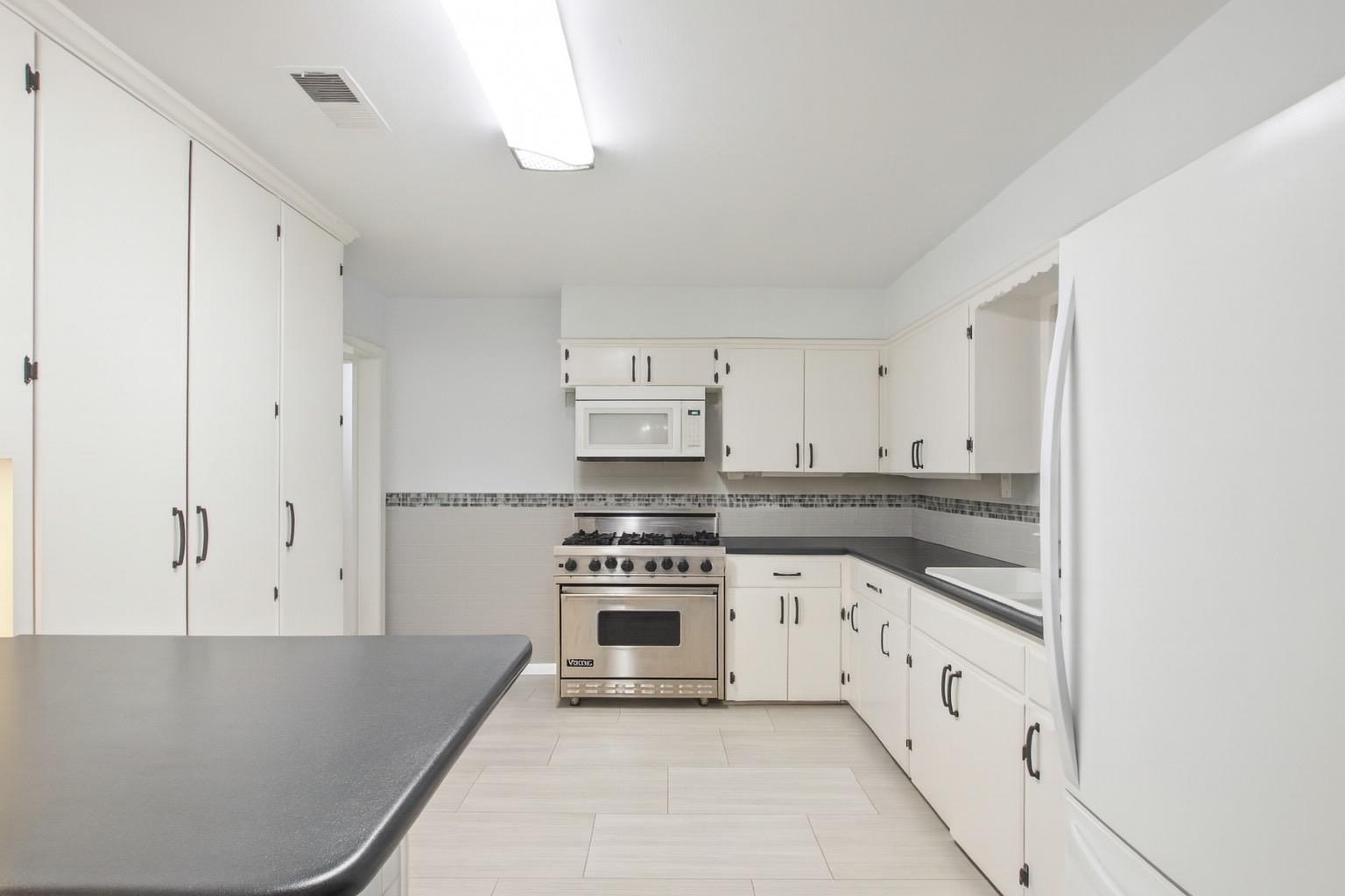 2701 W 49th 1/2 St, Austin, TX 78731