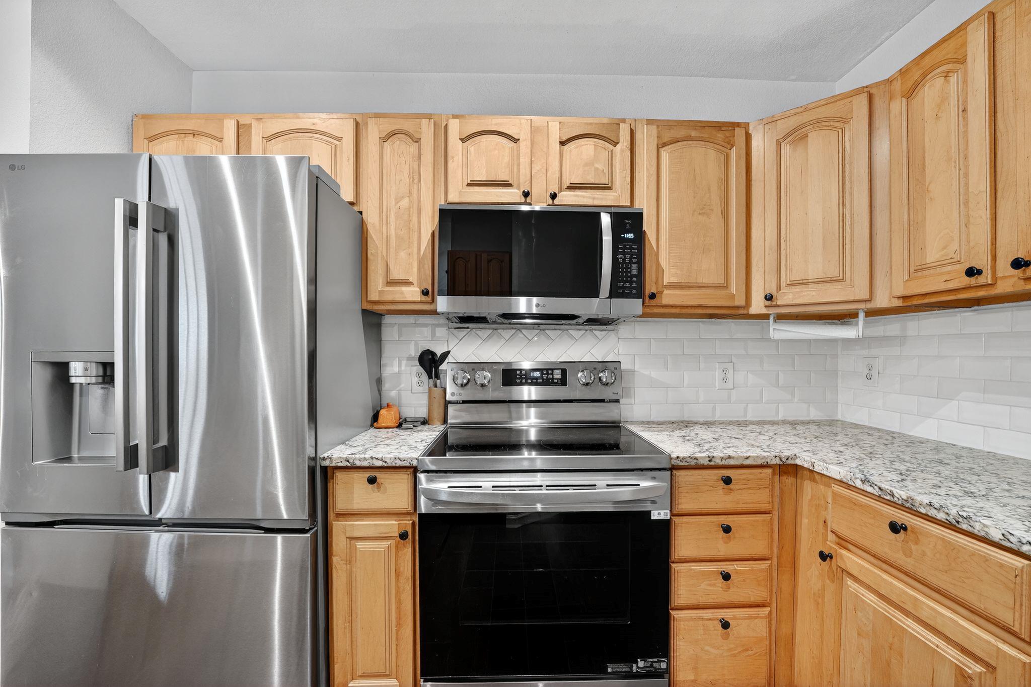 14906 Foy Dr, Lakeway, TX 78734