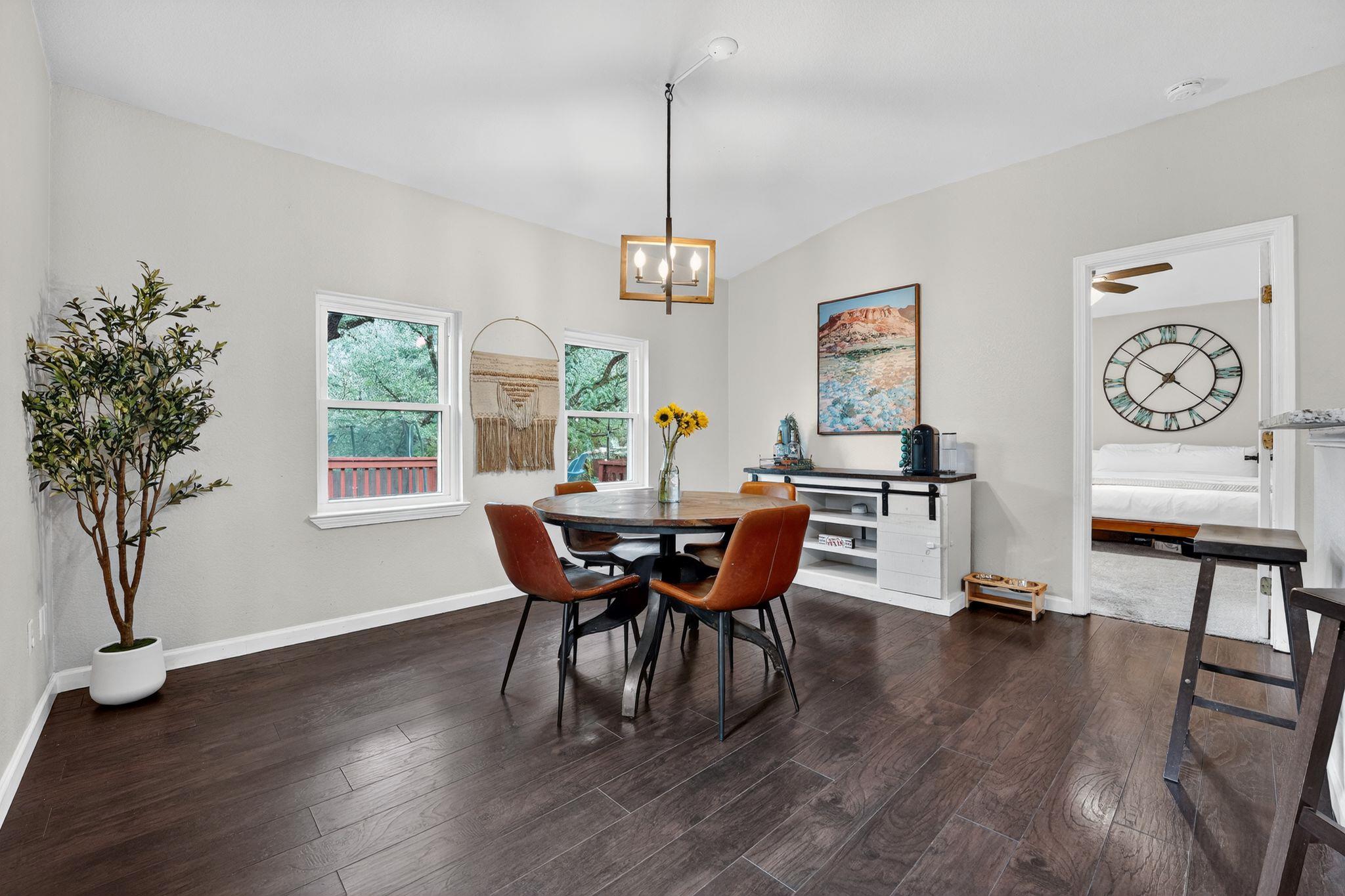 14906 Foy Dr, Lakeway, TX 78734