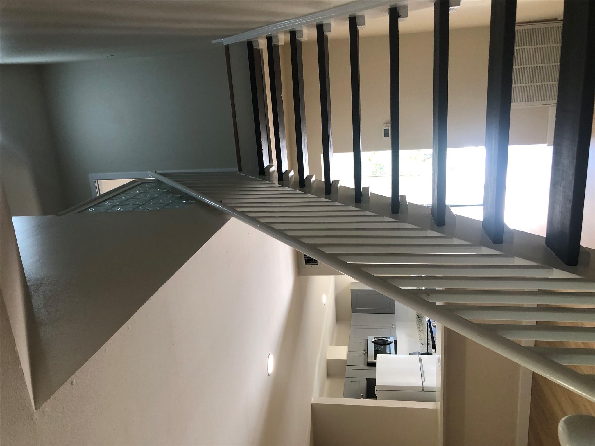 5330 Balcones Dr # A, Austin, TX 78731