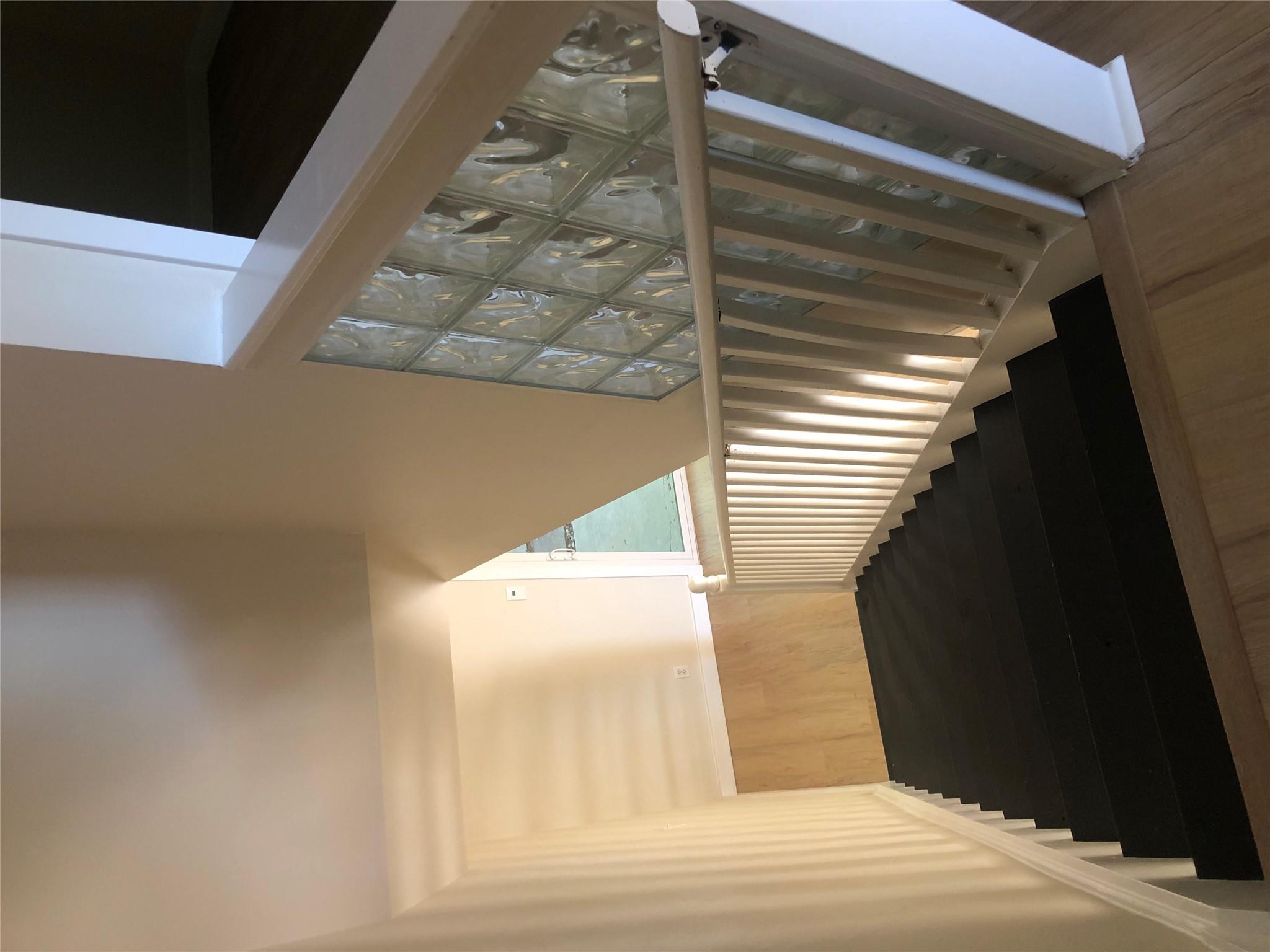 5330 Balcones Dr # A, Austin, TX 78731