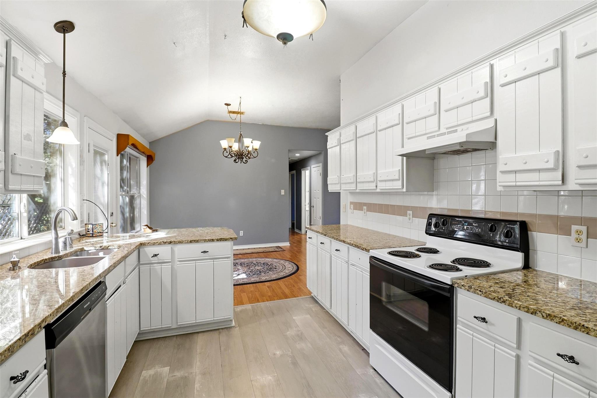 604 Galston Dr, Spicewood, TX 78669