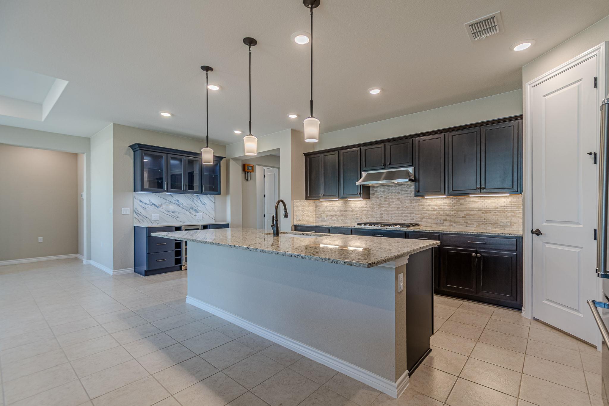 112 Diving Crest Cv # 103, San Marcos, TX 78666