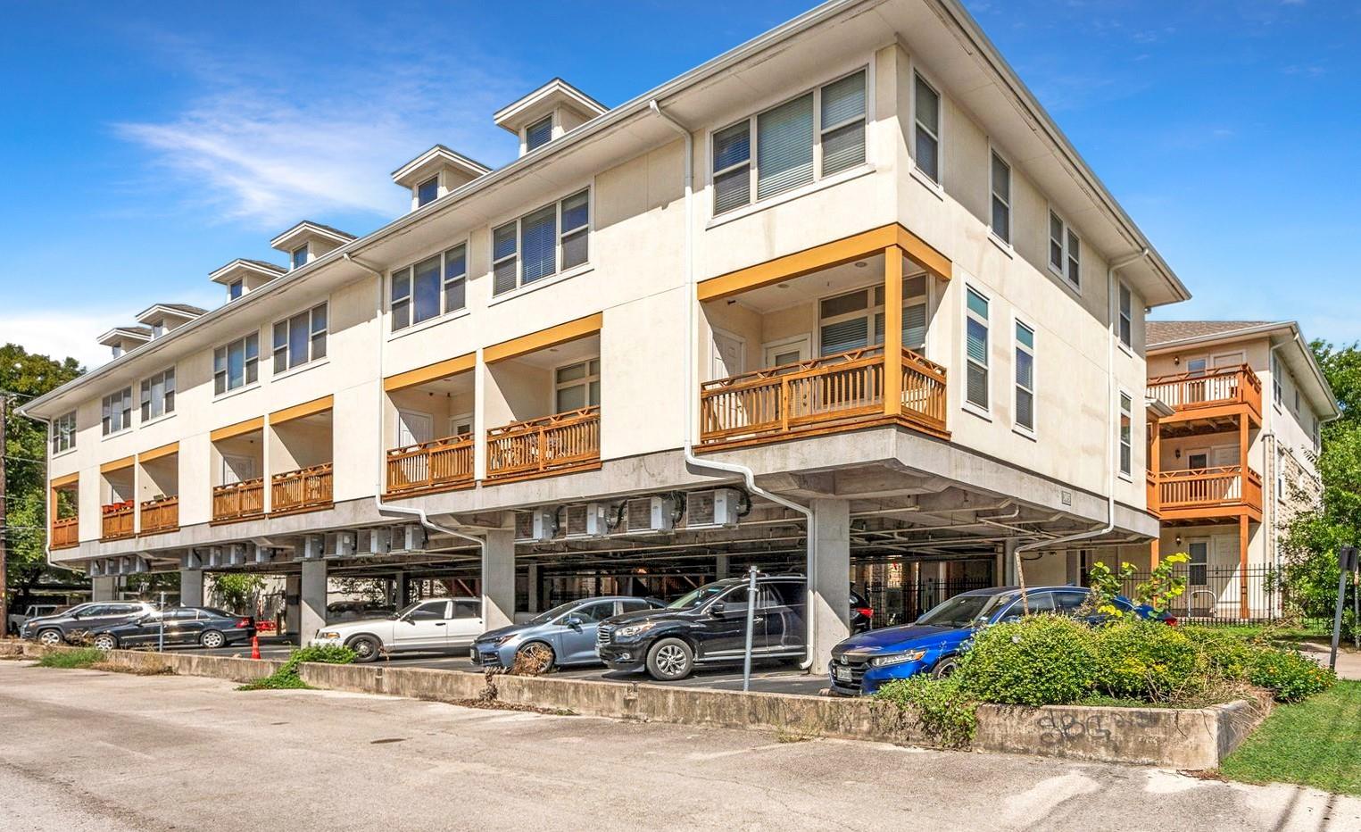 305 E 31st St # 6, Austin, TX 78705