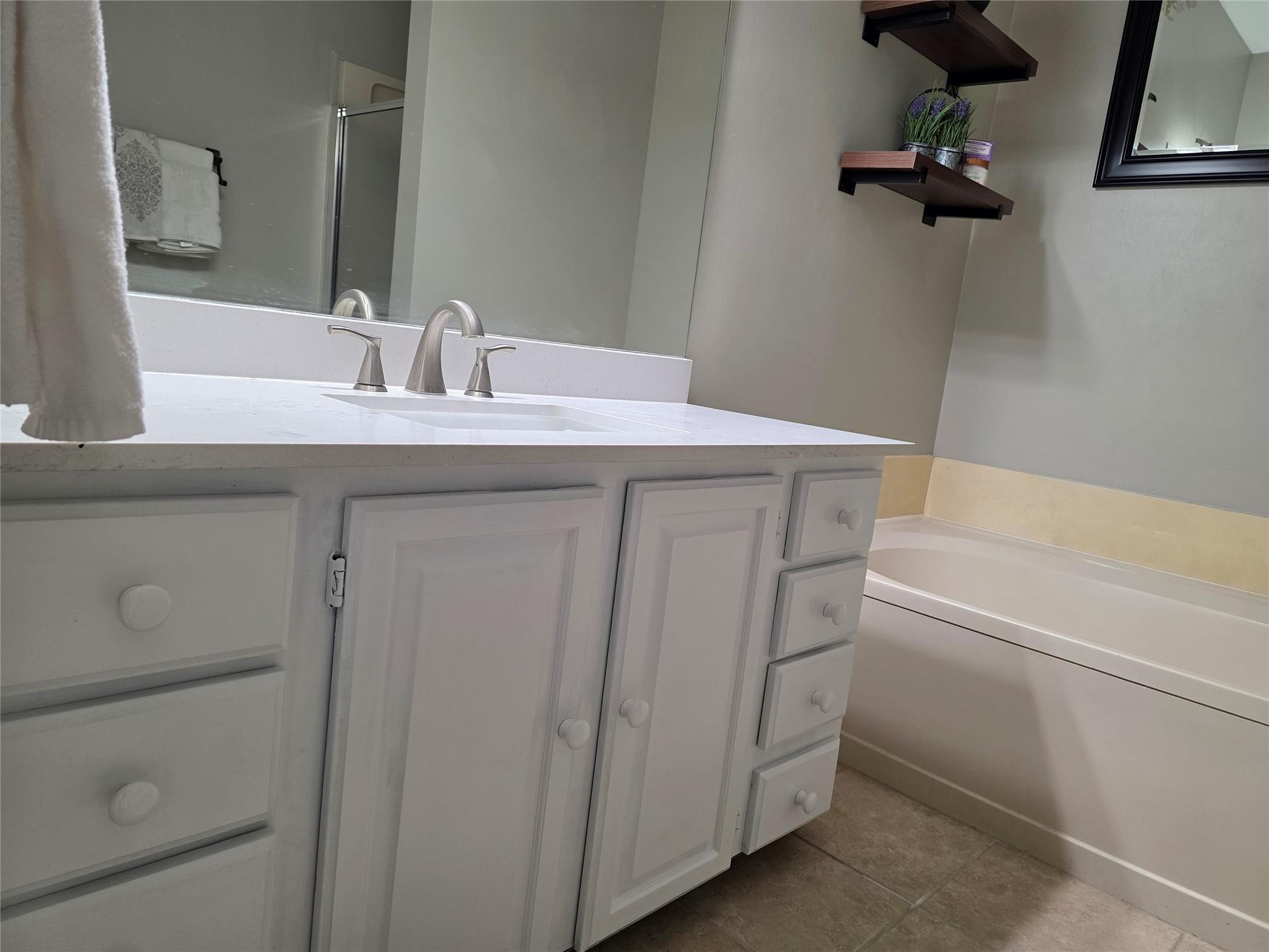 3404 American Dr # 2208, Lago Vista, TX 78645