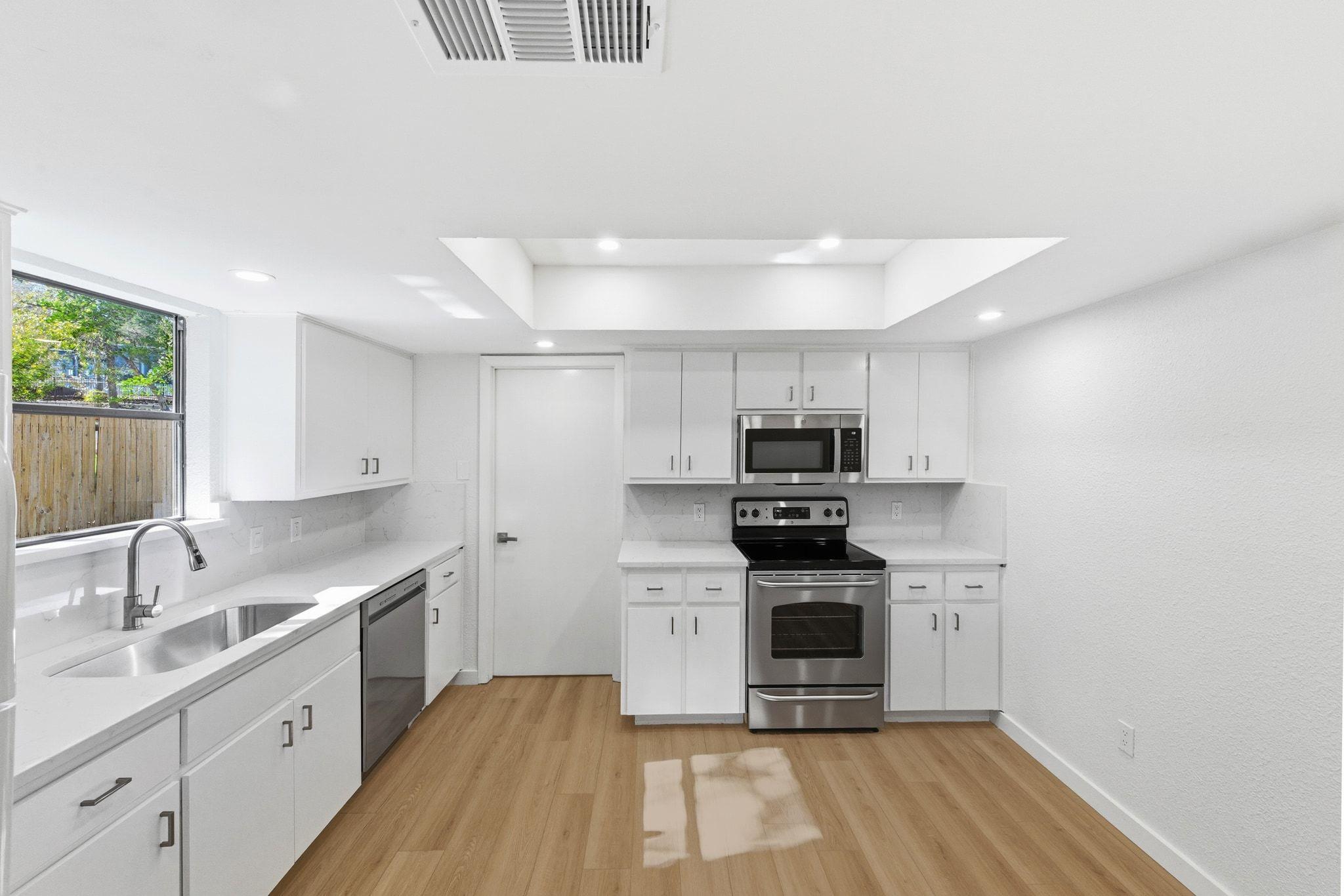 1301 Spyglass Dr, Austin, TX 78746