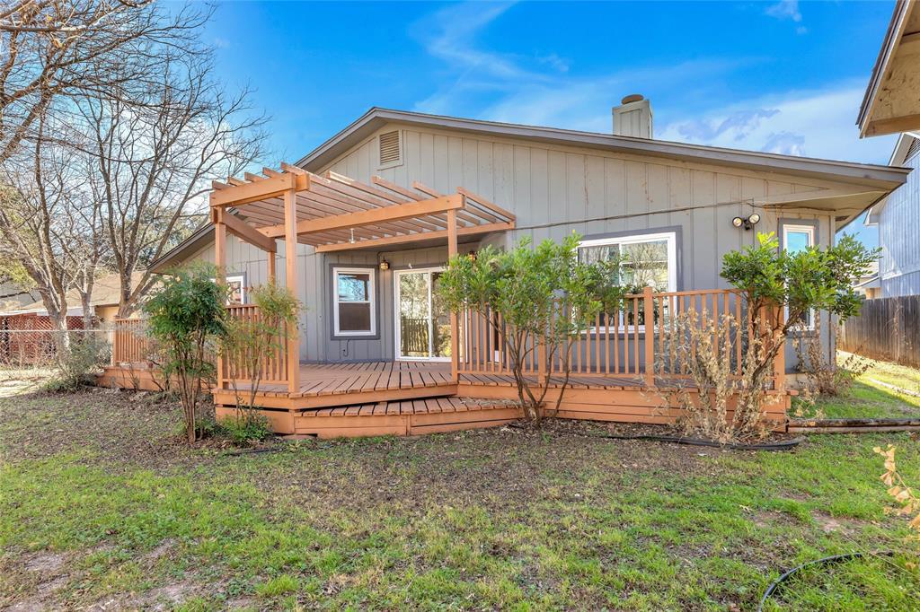 8904 Bridgewood Trl NW, Austin, TX 78729