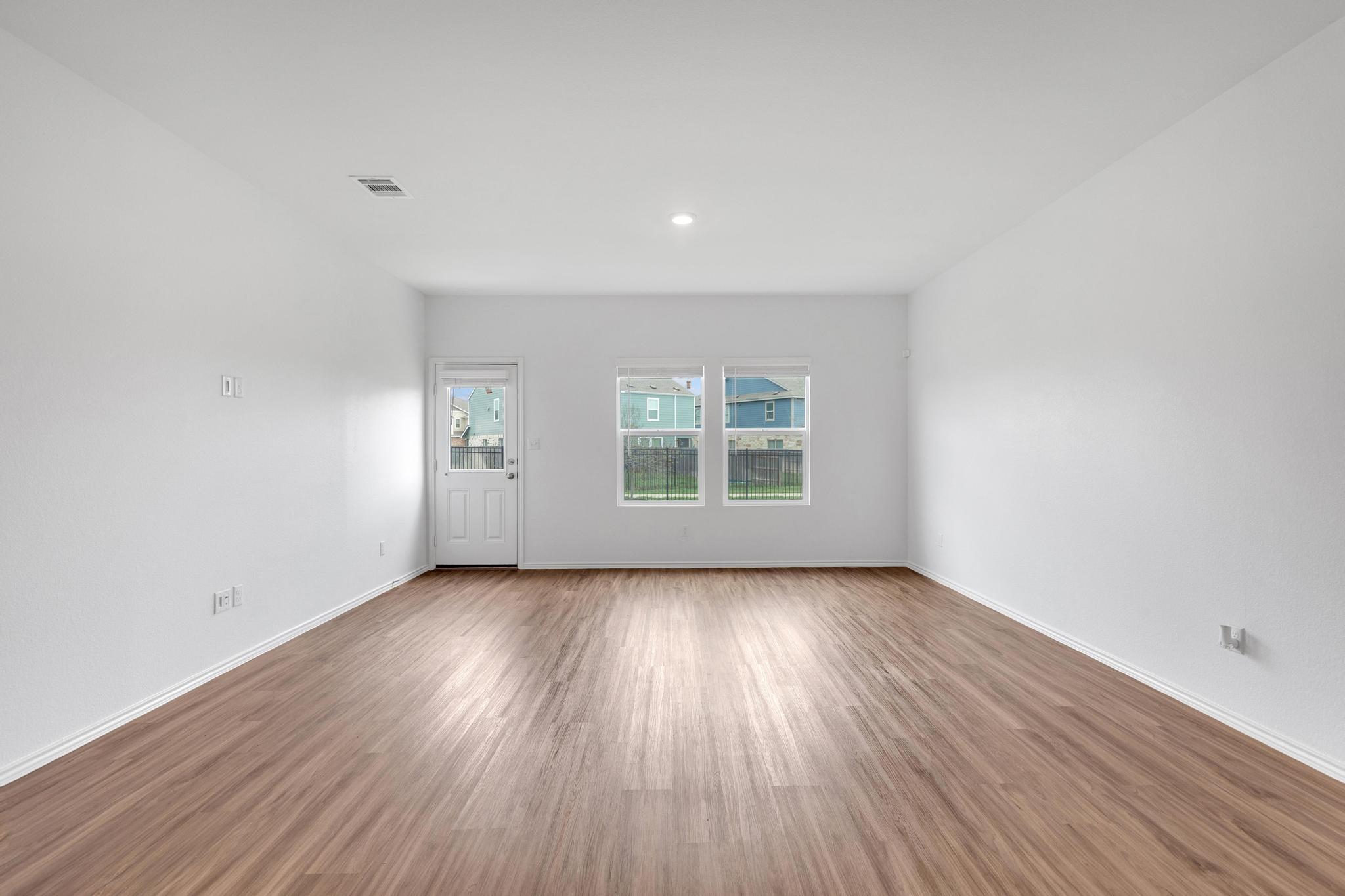 219 George Neggan Ln, Bastrop, TX 78602