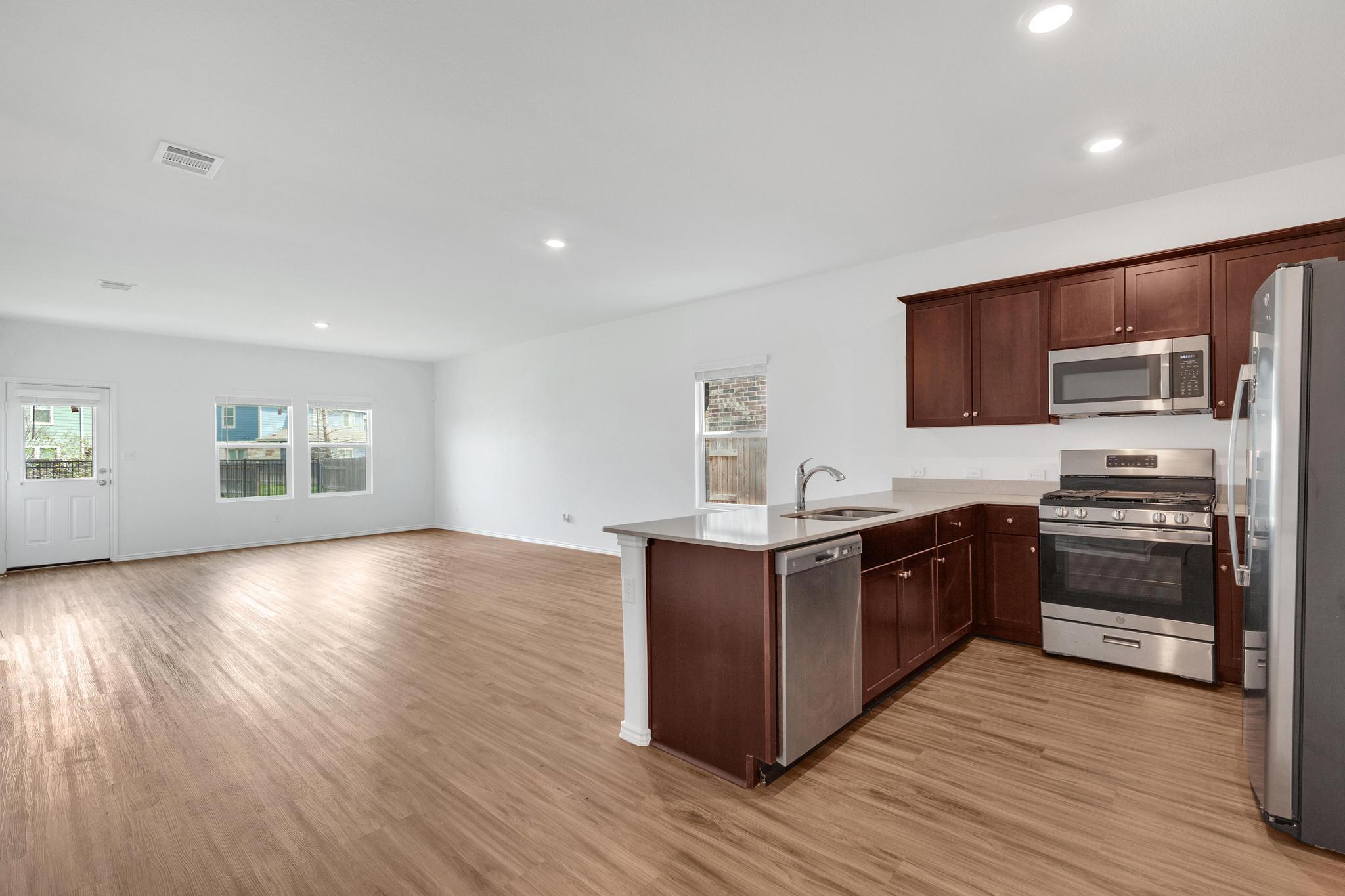 219 George Neggan Ln, Bastrop, TX 78602