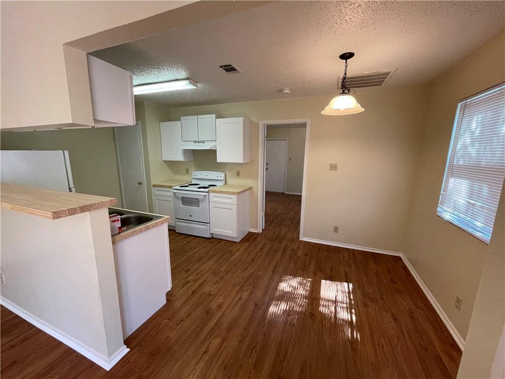 10003 Parliament House Rd, Austin, TX 78729