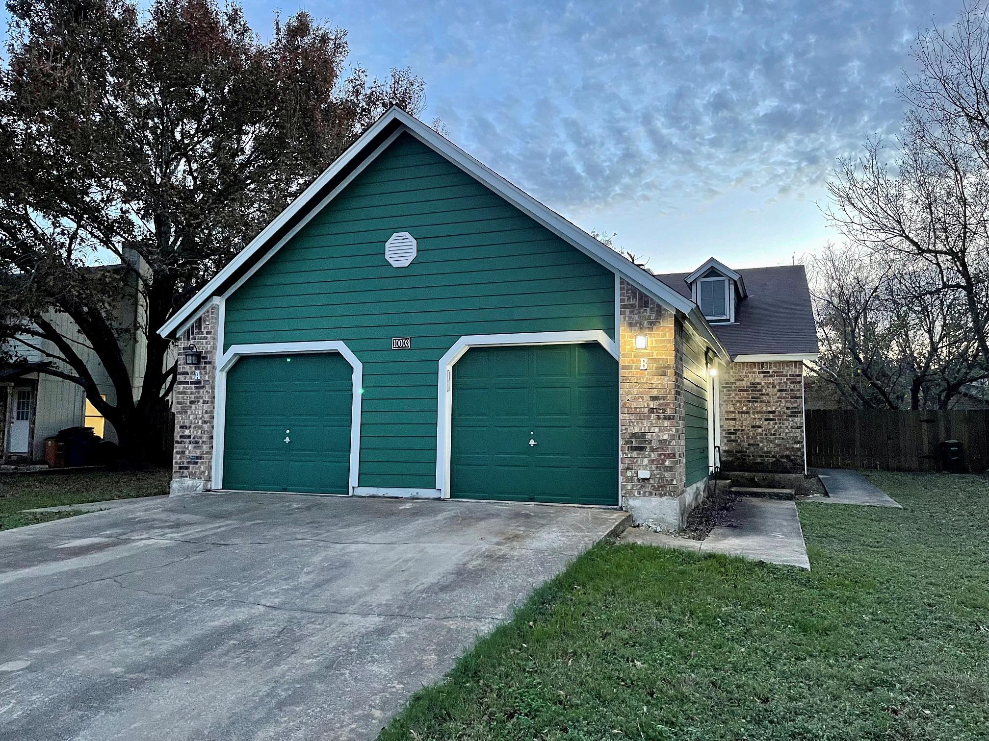 10003 Parliament House Rd, Austin, TX 78729