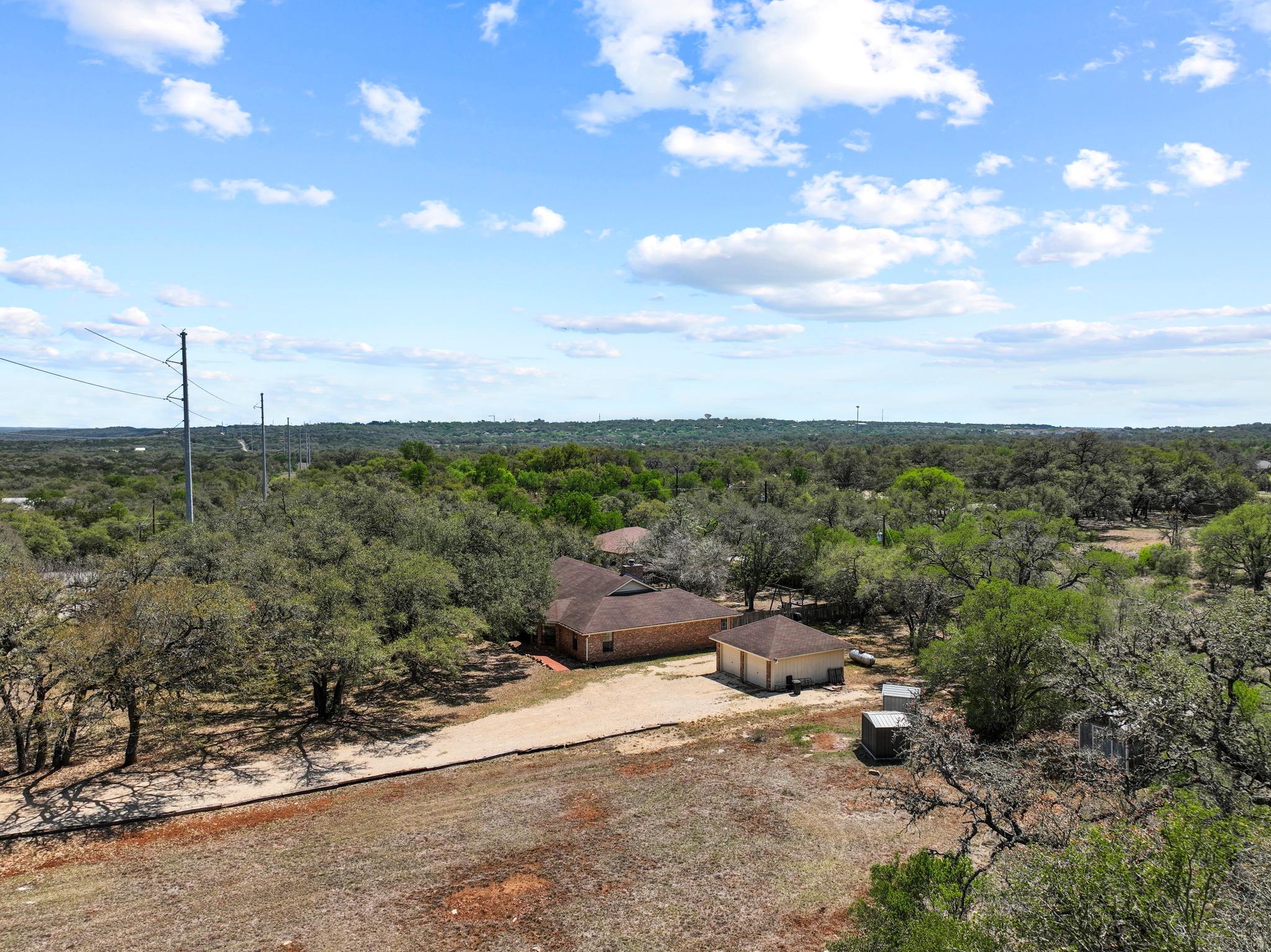 111 Clydesdale Dr, San Marcos, TX 78666