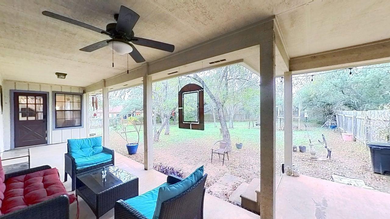 111 Clydesdale Dr, San Marcos, TX 78666